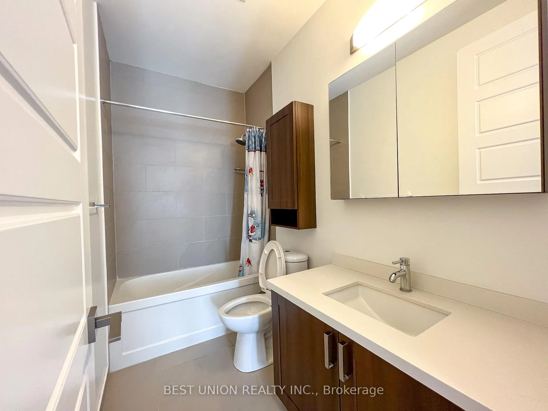 Photo 19 of Unit RG08, 18 Uptown Drive, Markham, Unionville — HOMEH