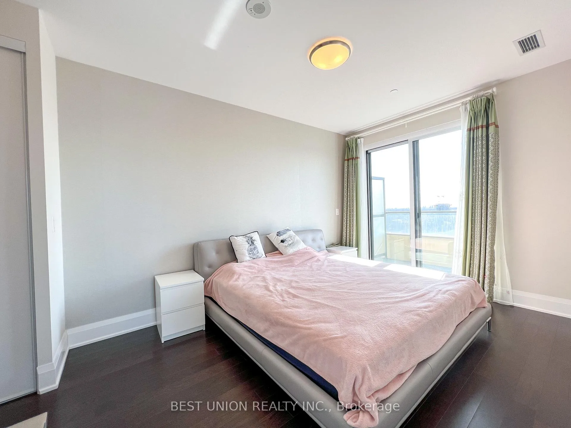 Photo 27 of Unit RG08, 18 Uptown Drive, Markham, Unionville — HOMEH