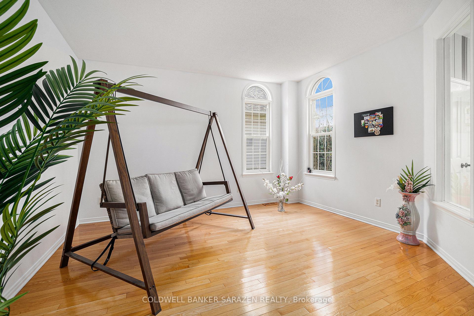 Photo 6 of 9 Leatherwood Crescent, Ottawa, Barrhaven - Stonebridge — HOMEH
