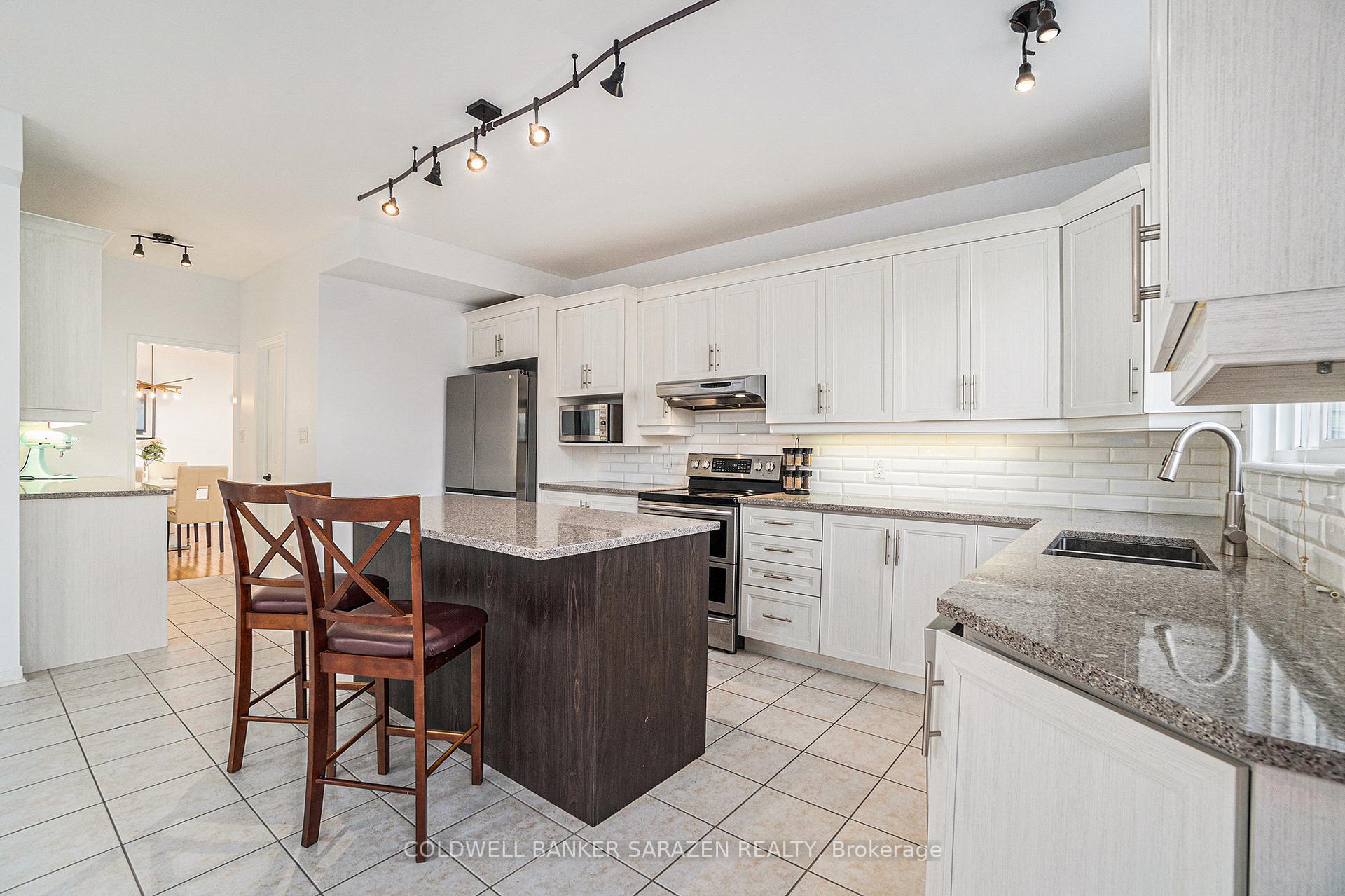 Photo 8 of 9 Leatherwood Crescent, Ottawa, Barrhaven - Stonebridge — HOMEH