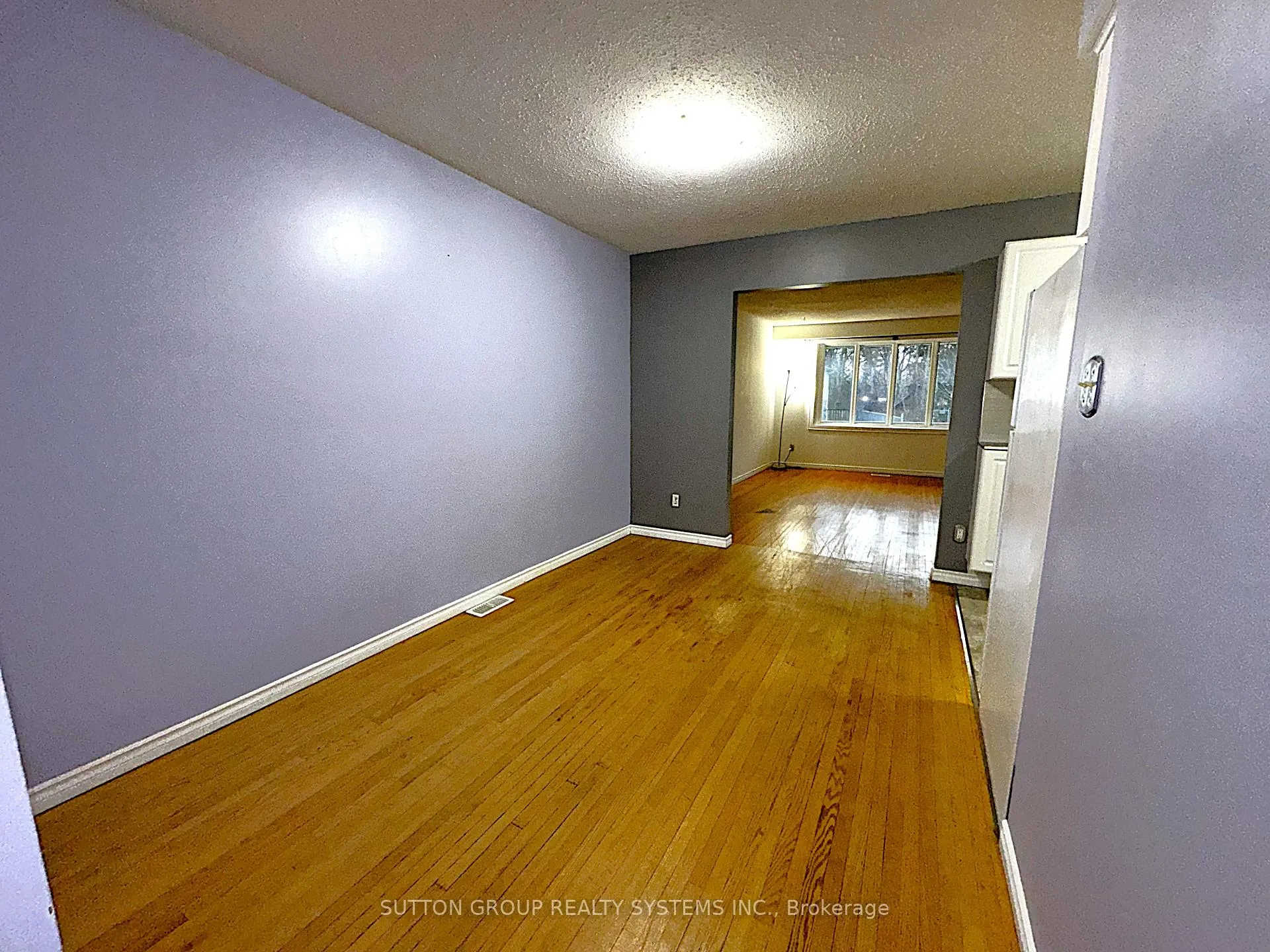 Photo 12 of 42 Ingleside Drive, Kitchener — HOMEH
