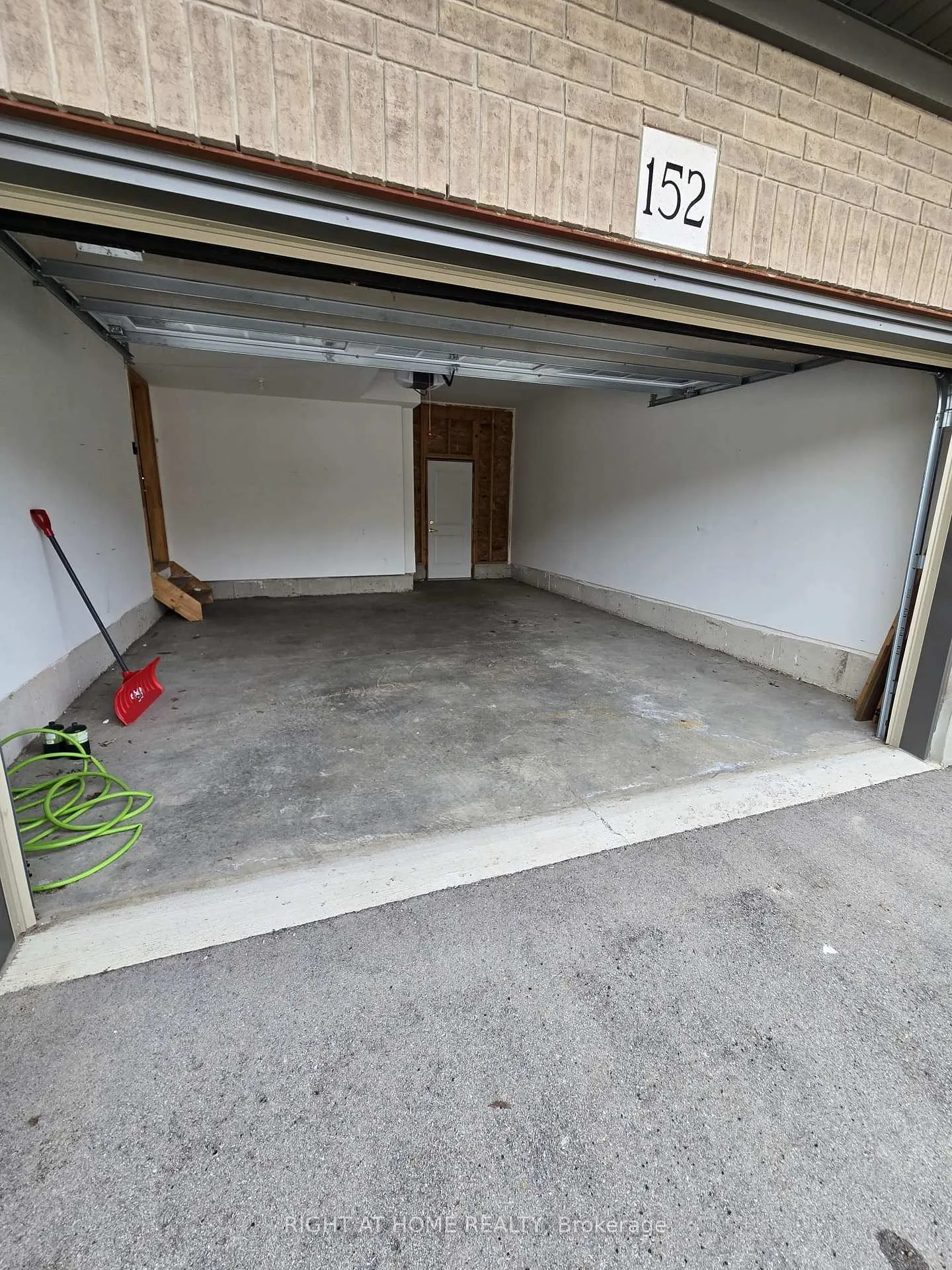 Photo 15 of 152 Stonebrook Way, Grey Highlands — HOMEH