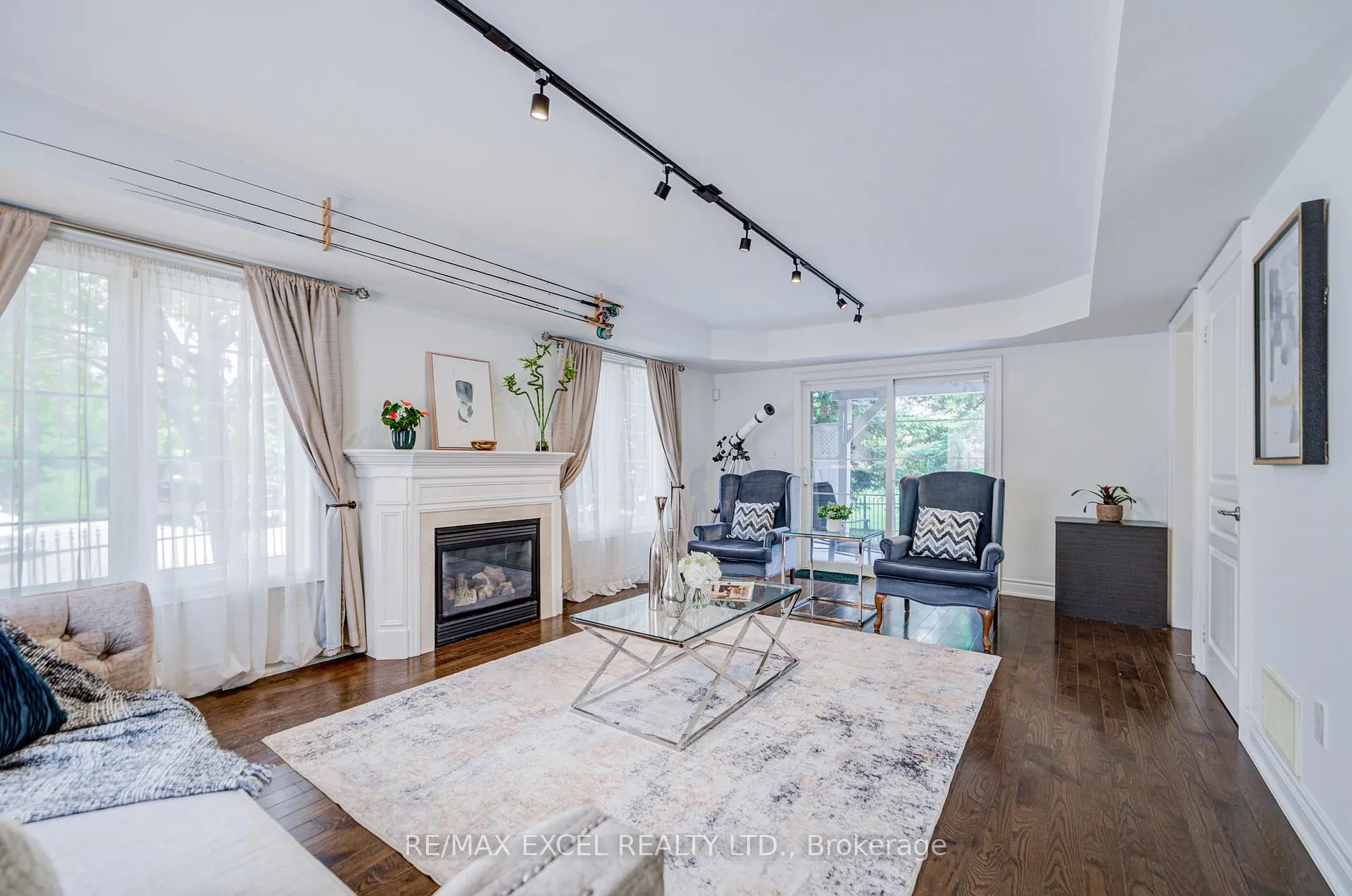 Photo 6 of 144 Chapman Court, Aurora, Aurora Grove — HOMEH