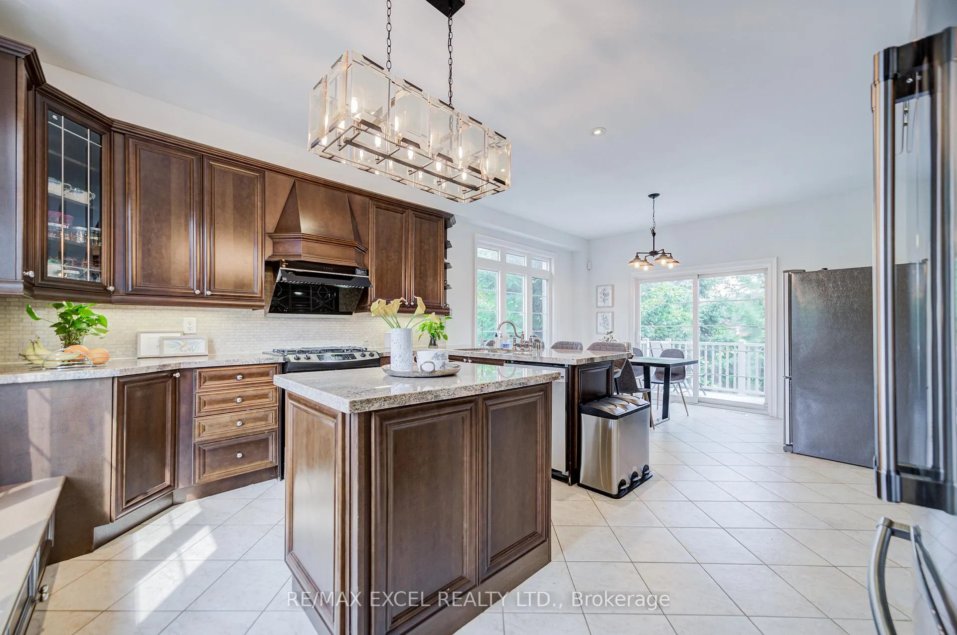 Photo 16 of 144 Chapman Court, Aurora, Aurora Grove — HOMEH