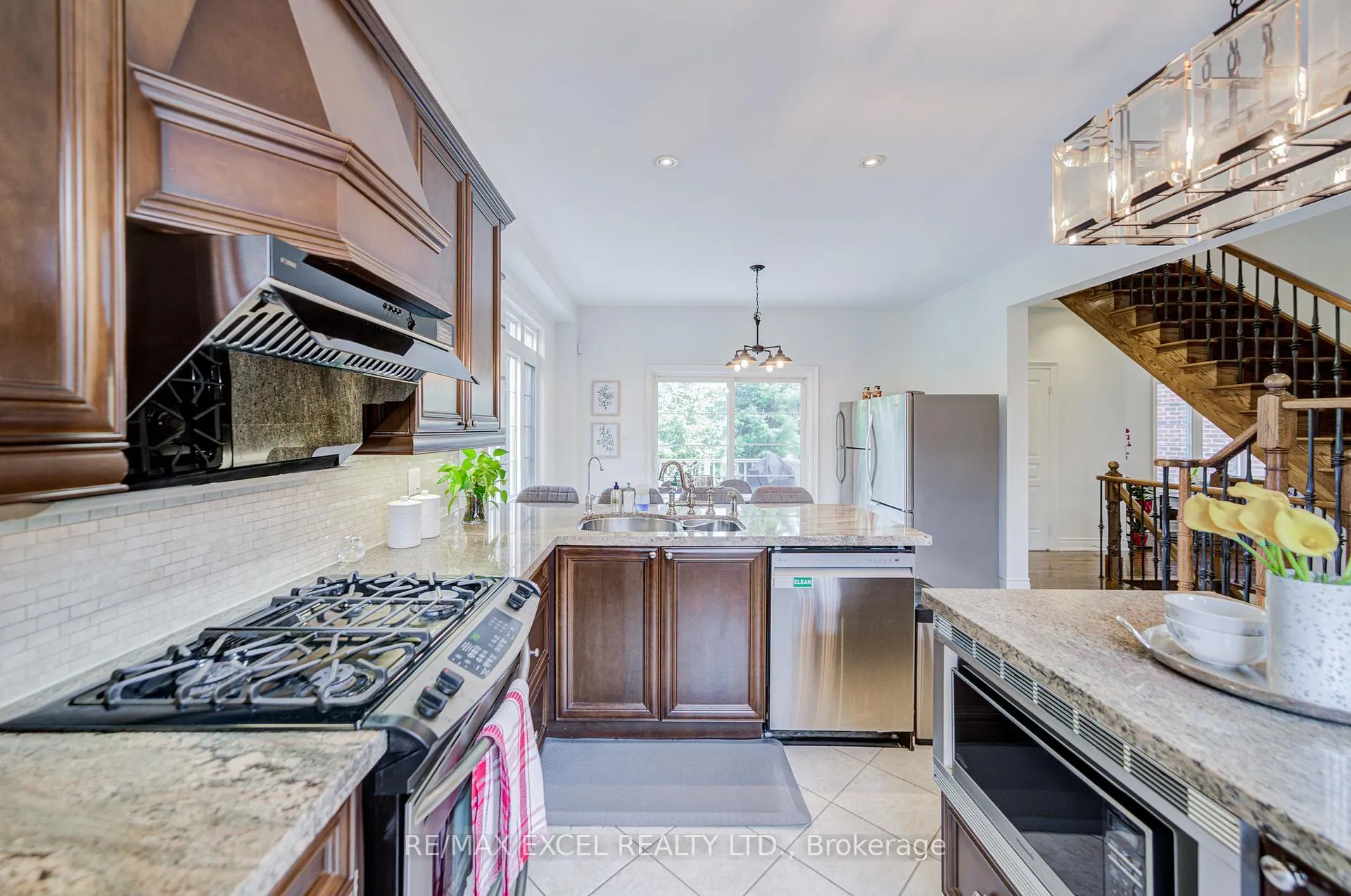Photo 18 of 144 Chapman Court, Aurora, Aurora Grove — HOMEH