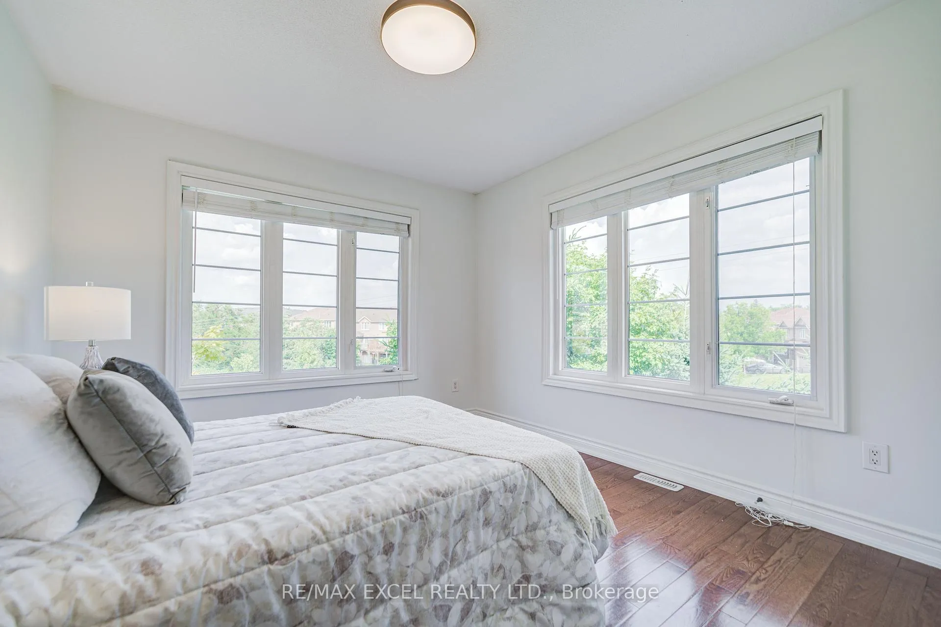 Photo 27 of 144 Chapman Court, Aurora, Aurora Grove — HOMEH