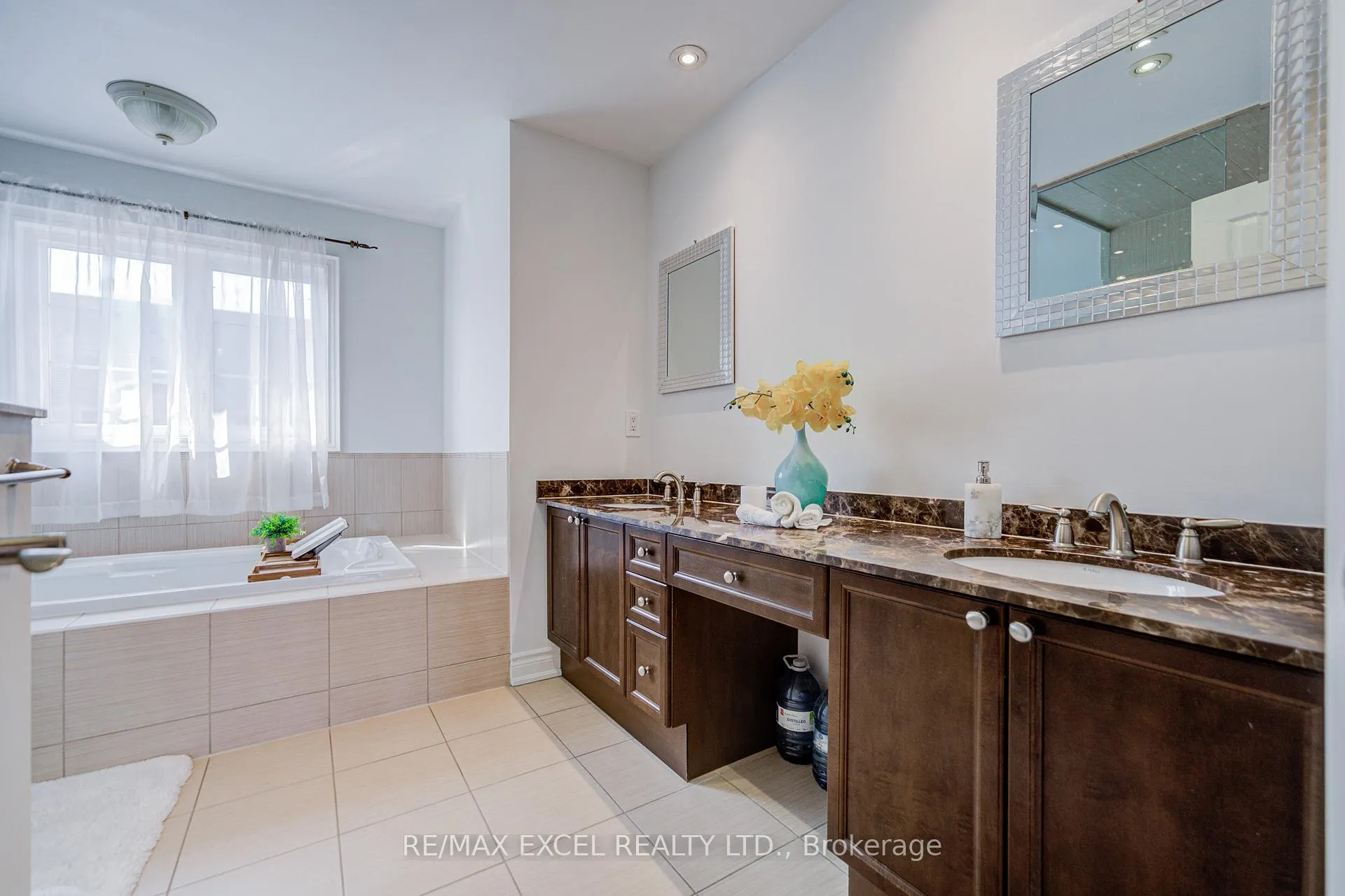 Photo 33 of 144 Chapman Court, Aurora, Aurora Grove — HOMEH
