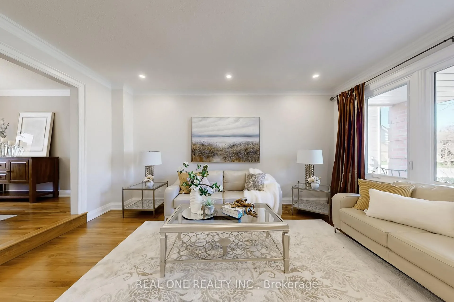 Photo 4 of 113 Longwater Chase, Markham, Unionville — HOMEH
