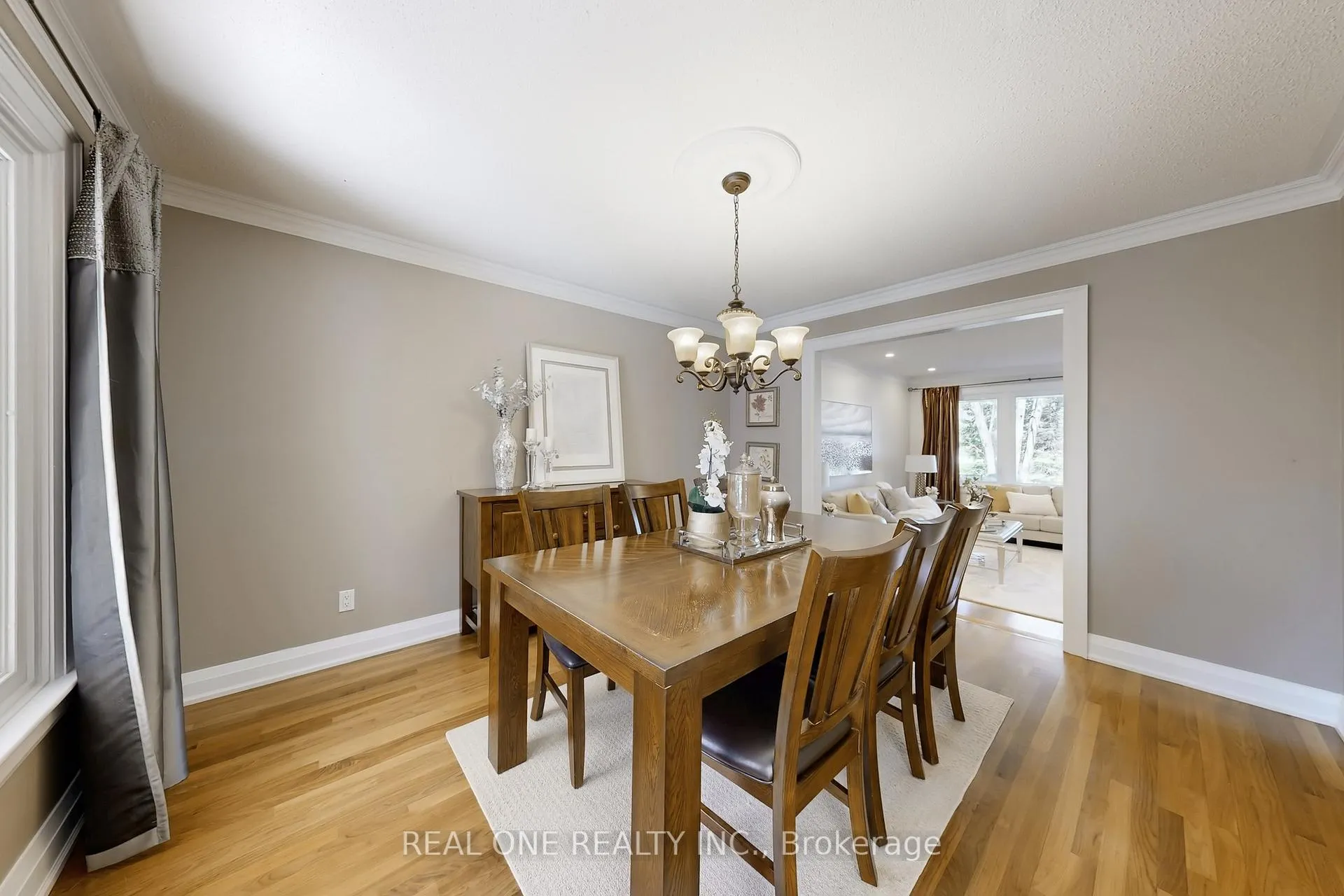 Photo 9 of 113 Longwater Chase, Markham, Unionville — HOMEH