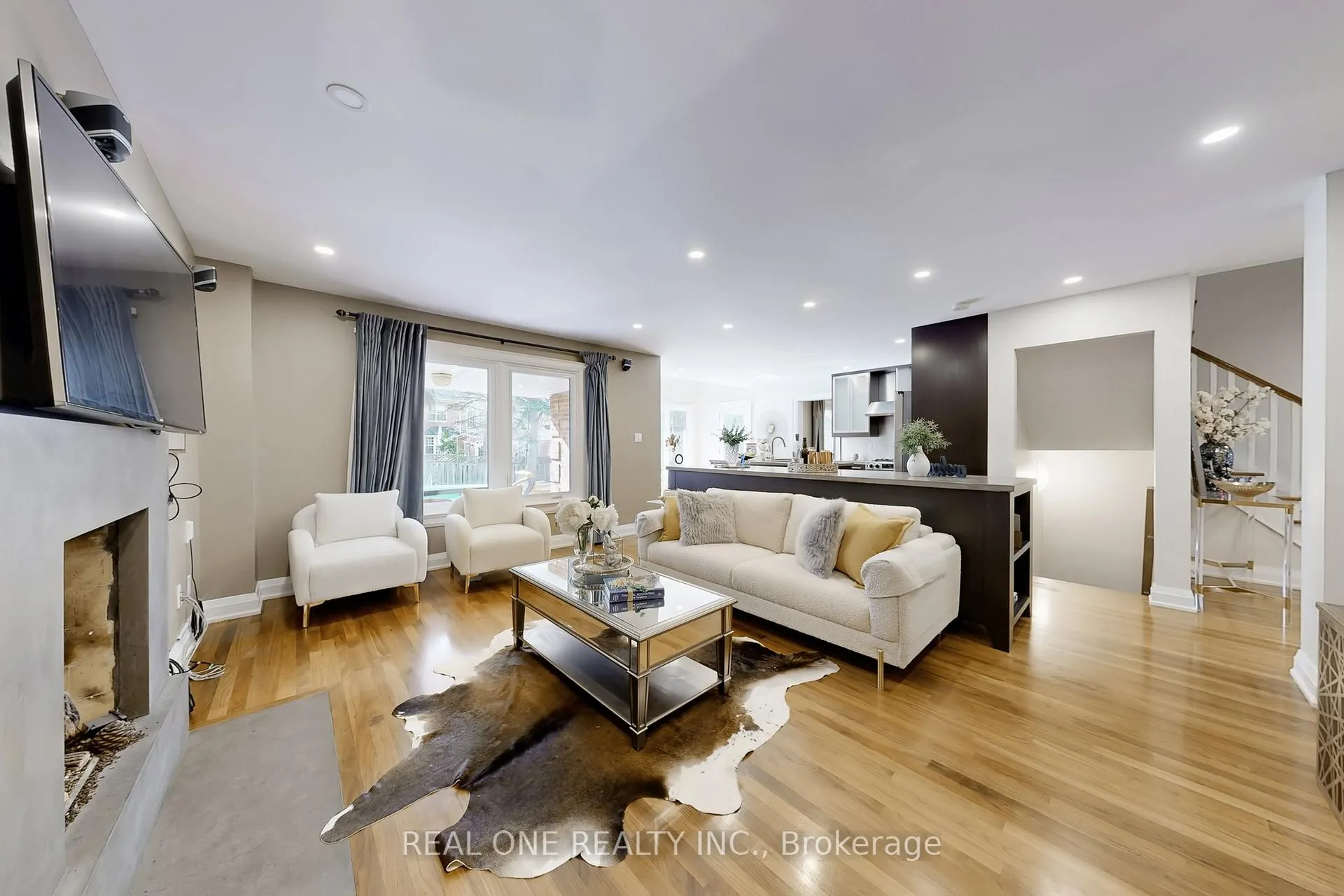 Photo 12 of 113 Longwater Chase, Markham, Unionville — HOMEH