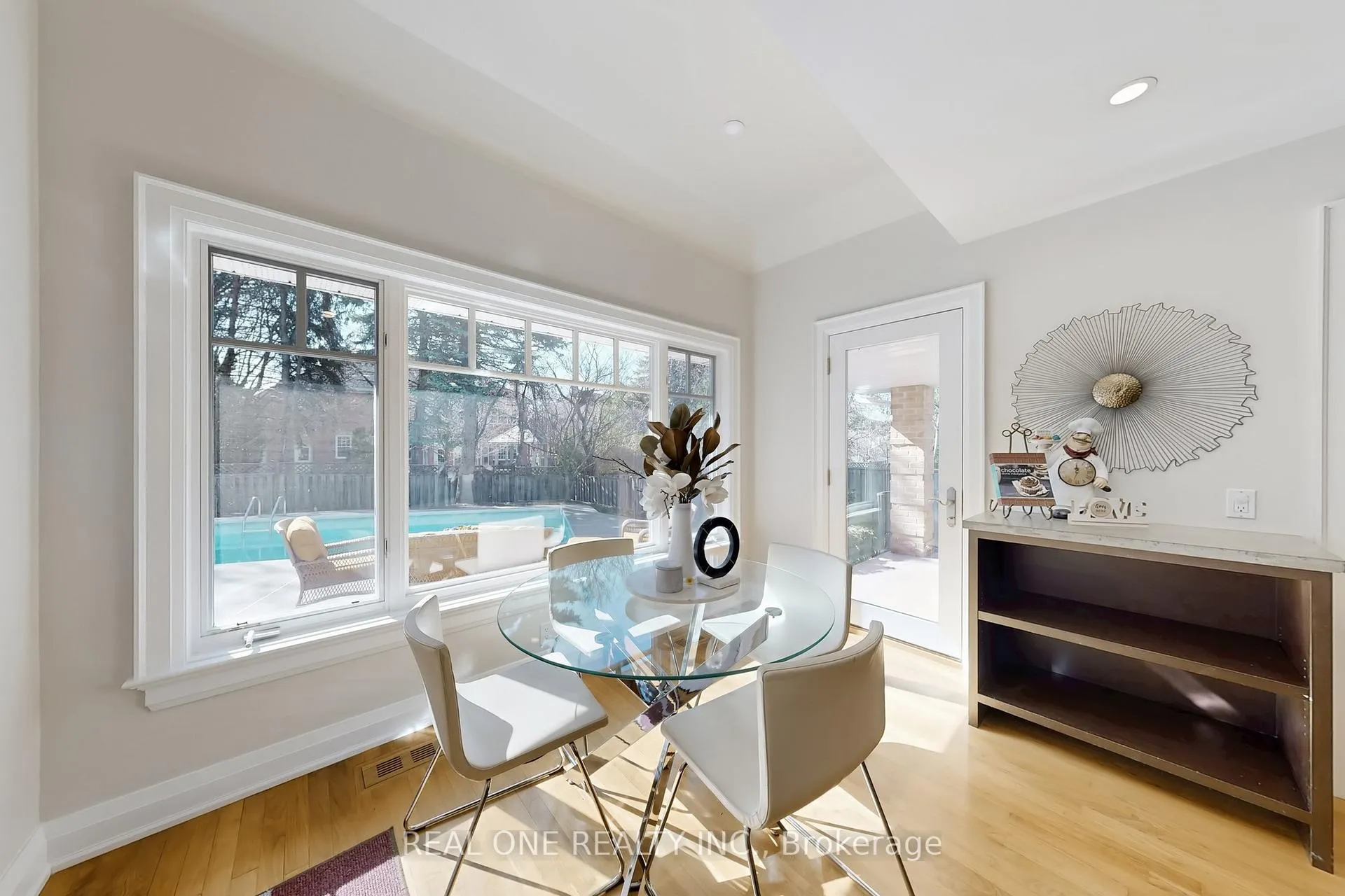 Photo 16 of 113 Longwater Chase, Markham, Unionville — HOMEH