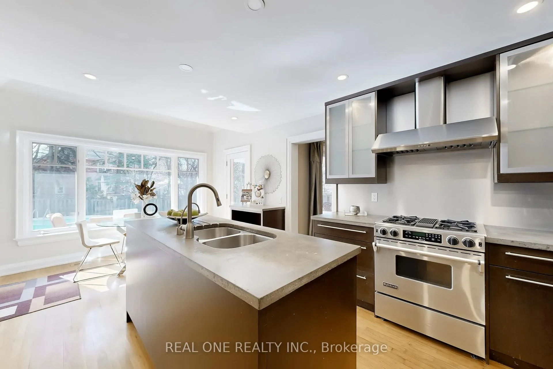 Photo 22 of 113 Longwater Chase, Markham, Unionville — HOMEH