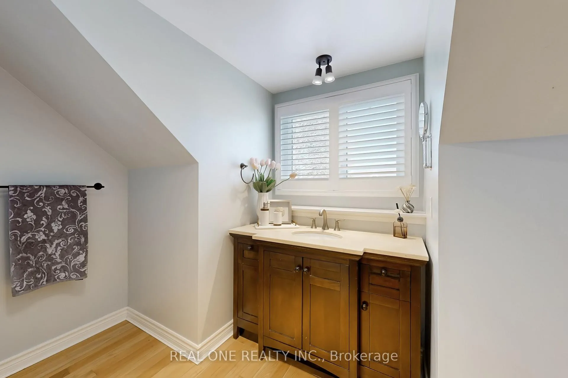 Photo 43 of 113 Longwater Chase, Markham, Unionville — HOMEH