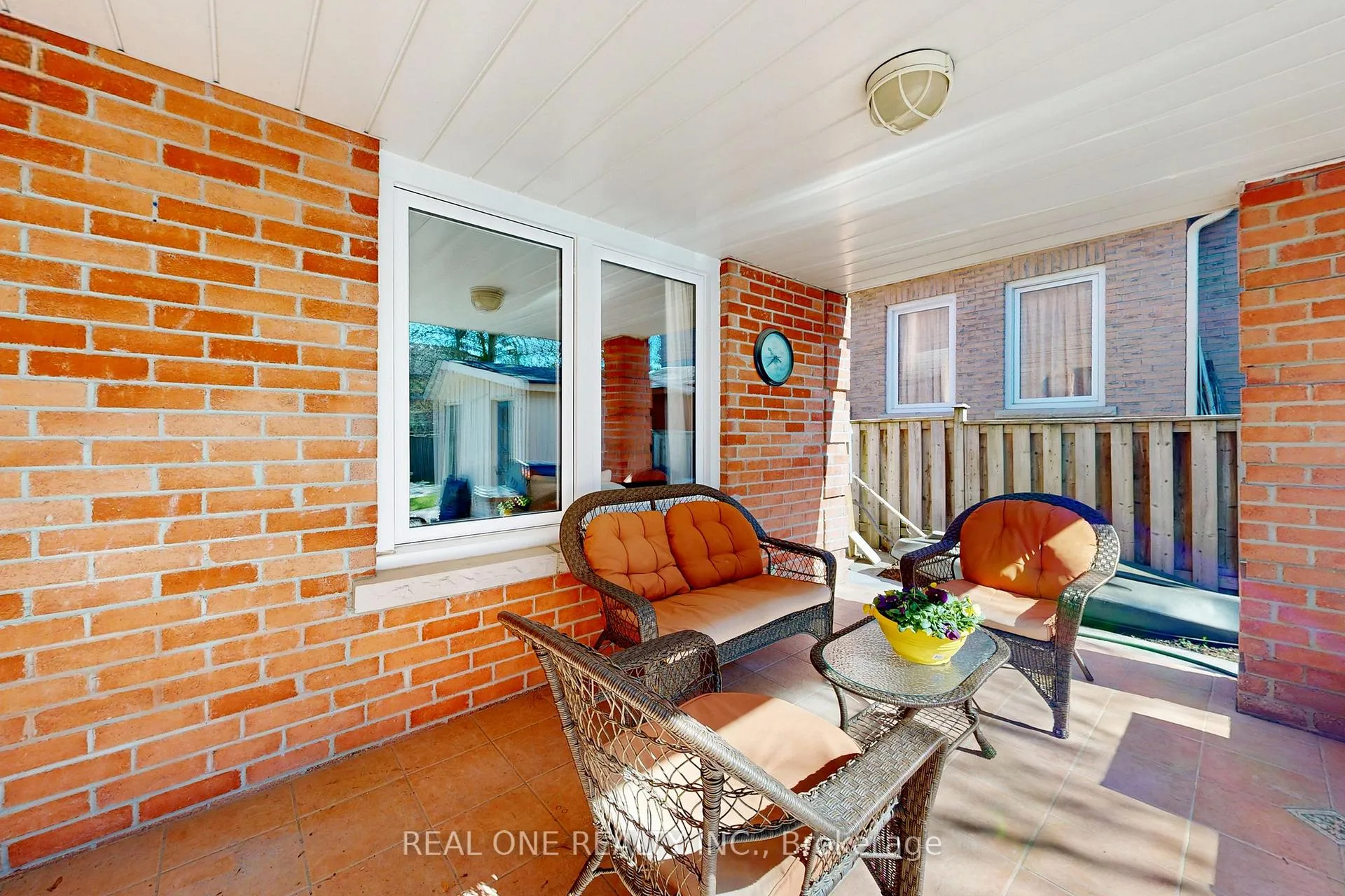 Photo 48 of 113 Longwater Chase, Markham, Unionville — HOMEH