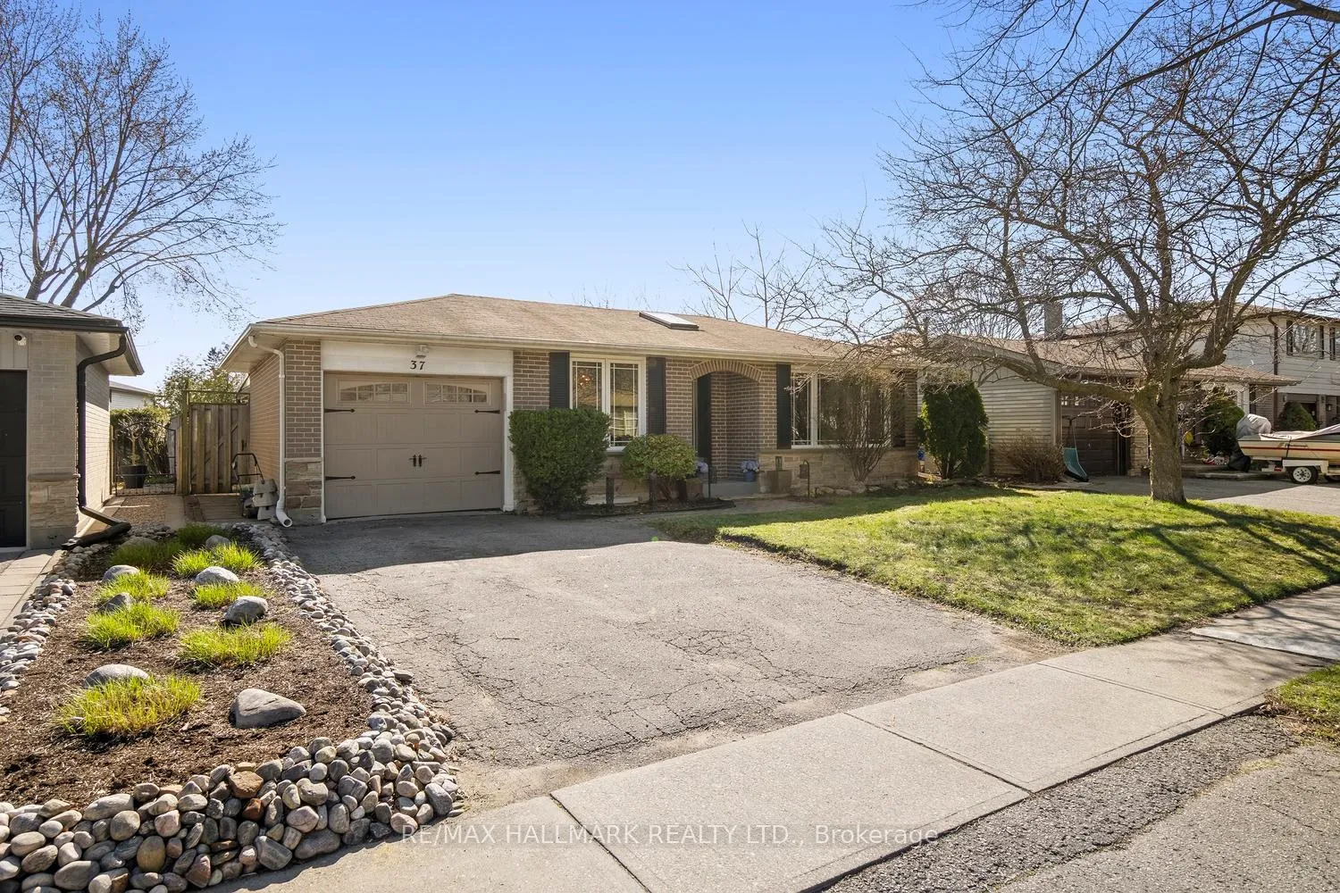Front of 37 Lewin Crescent
