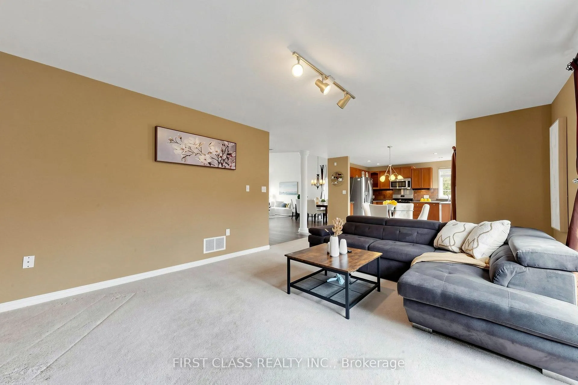 Photo 14 of 11 Diamond Court, Hamilton, Mountview — HOMEH