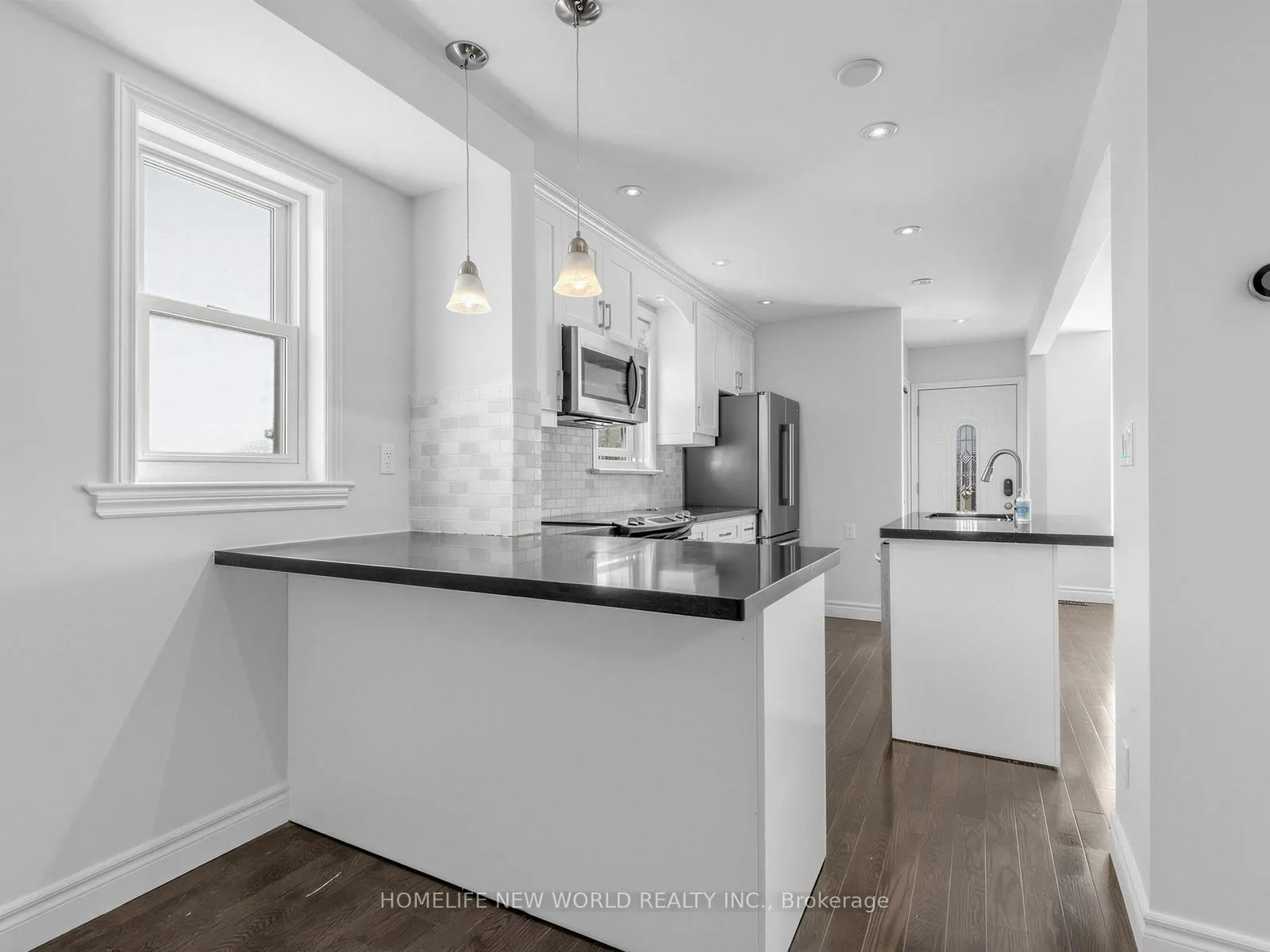 Photo 15 of Unit Main, 41 Binswood Avenue, Toronto, East York — HOMEH