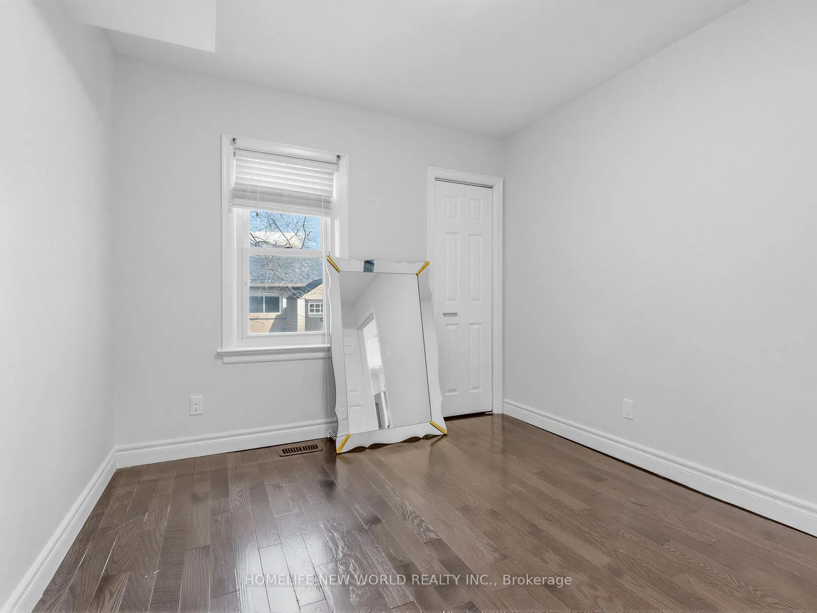 Photo 18 of Unit Main, 41 Binswood Avenue, Toronto, East York — HOMEH