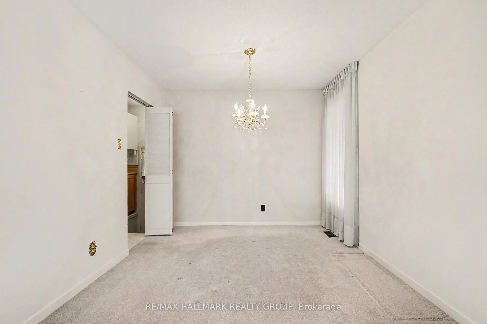 Photo 9 of 13 Beaumaris Drive, Ottawa, Bruce Farm/Graham Park/Qualicum/Bellands — HOMEH