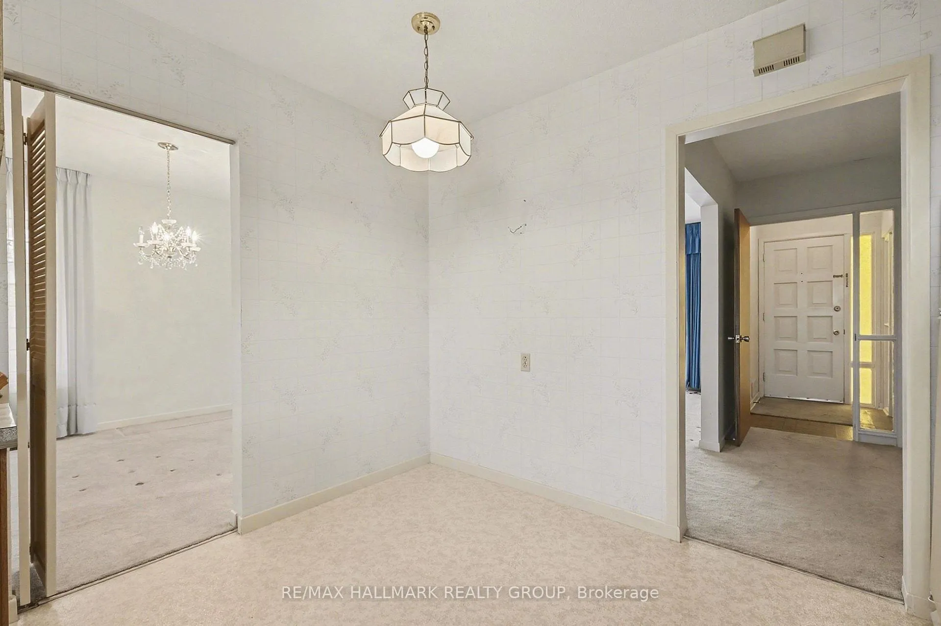 Photo 10 of 13 Beaumaris Drive, Ottawa, Bruce Farm/Graham Park/Qualicum/Bellands — HOMEH