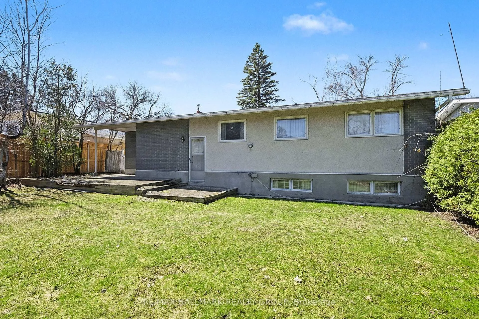 Photo 21 of 13 Beaumaris Drive, Ottawa, Bruce Farm/Graham Park/Qualicum/Bellands — HOMEH