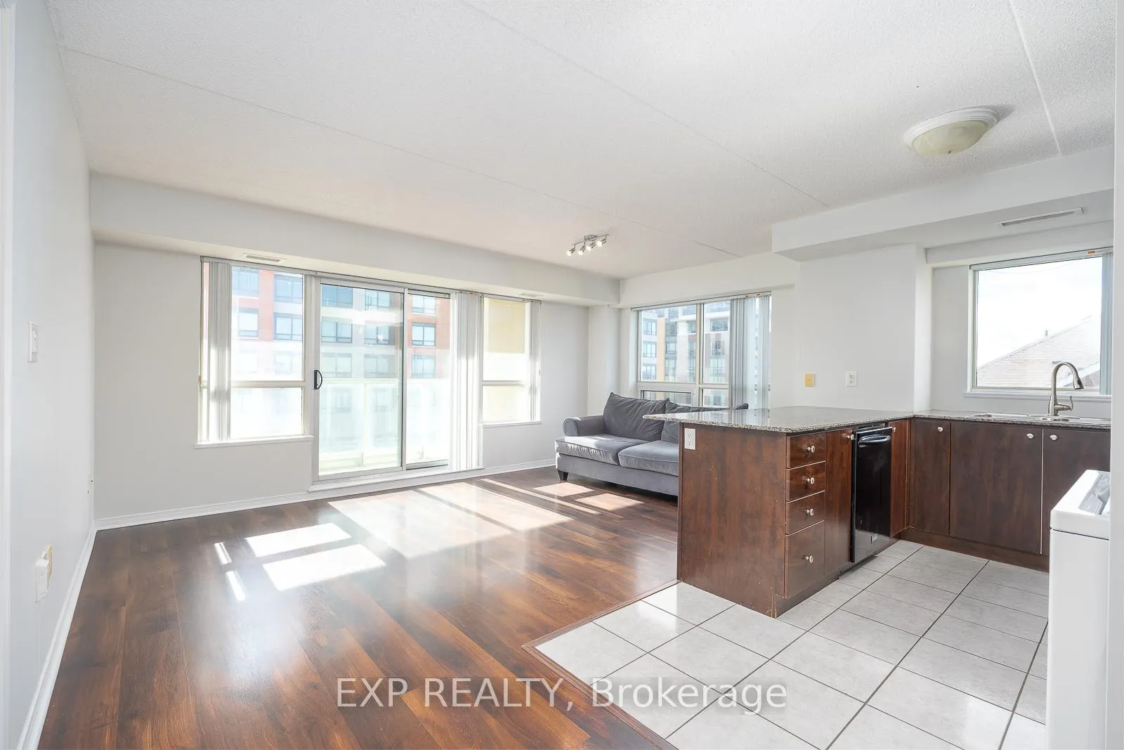 Photo 9 of Unit 519, 4600 Steeles Avenue E, Markham, Milliken Mills East — HOMEH