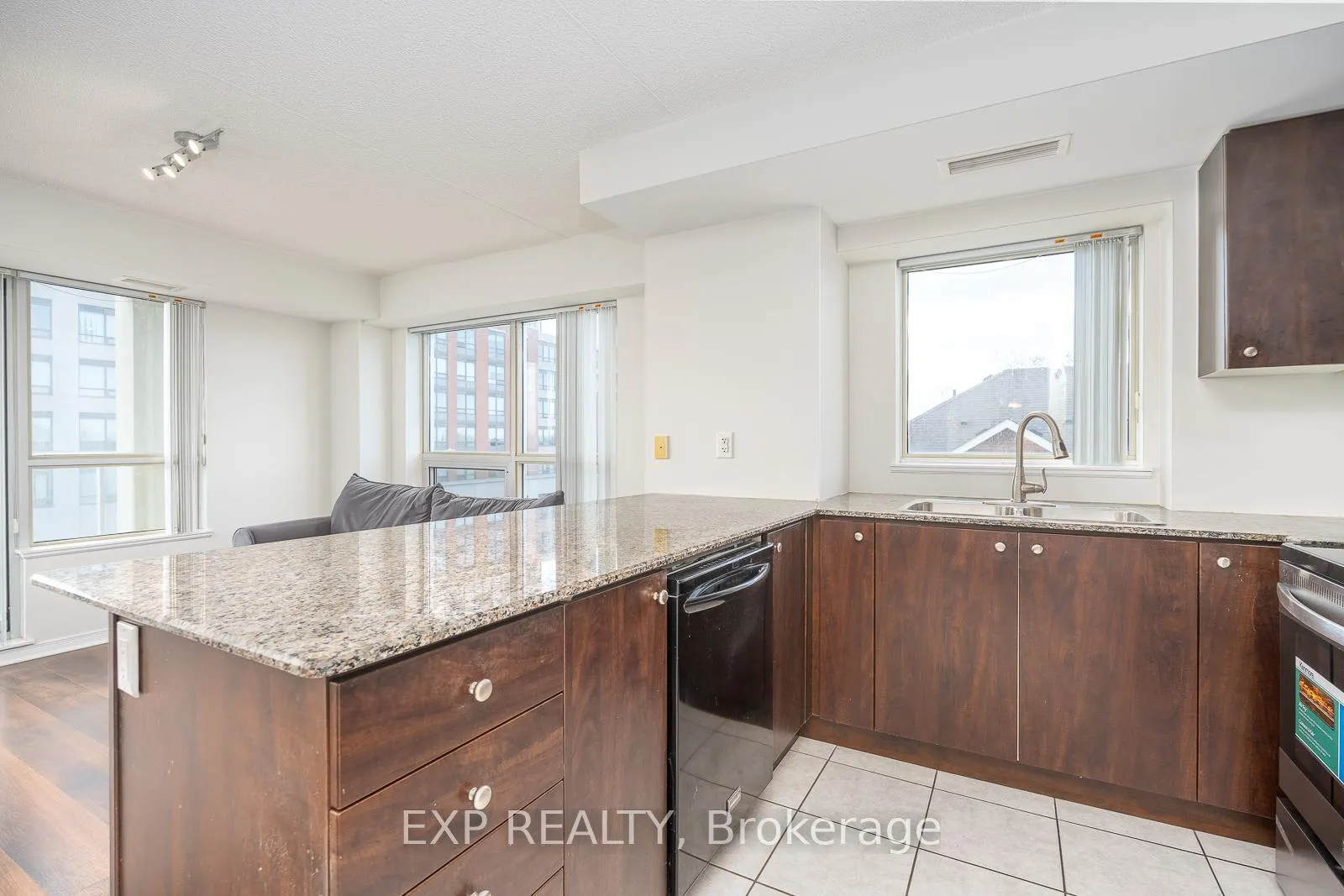 Photo 16 of Unit 519, 4600 Steeles Avenue E, Markham, Milliken Mills East — HOMEH