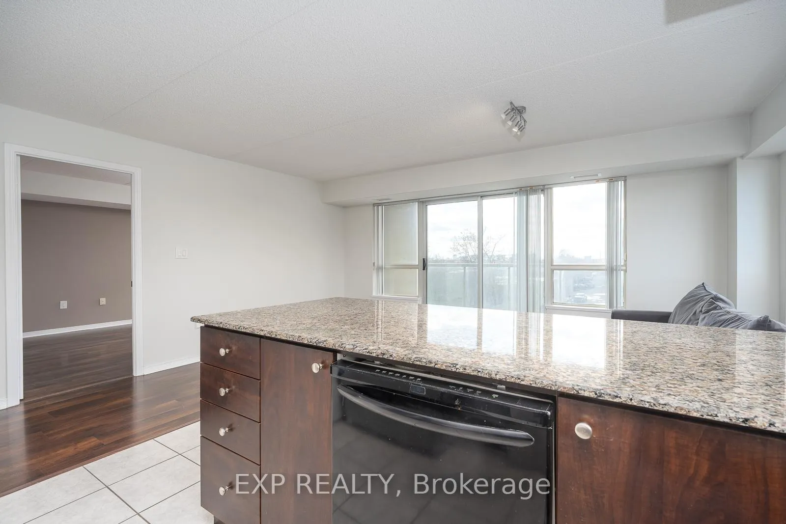 Photo 17 of Unit 519, 4600 Steeles Avenue E, Markham, Milliken Mills East — HOMEH