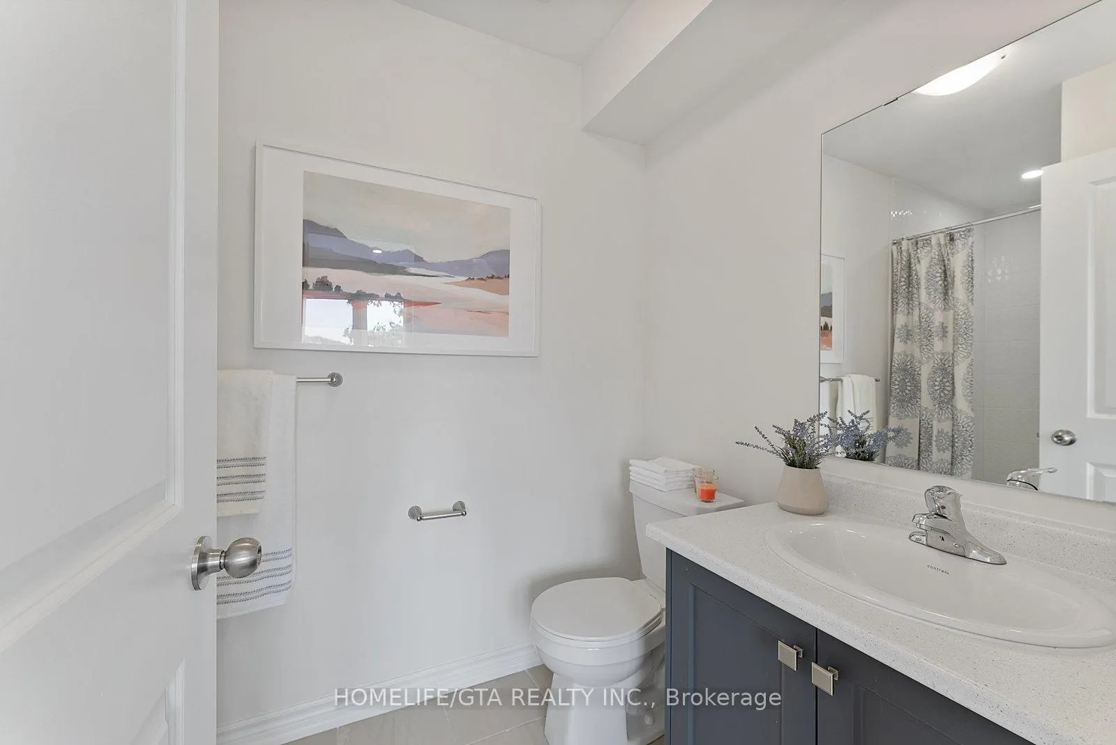 Photo 9 of 7 Holyrood Crescent, Vaughan, Kleinburg — HOMEH