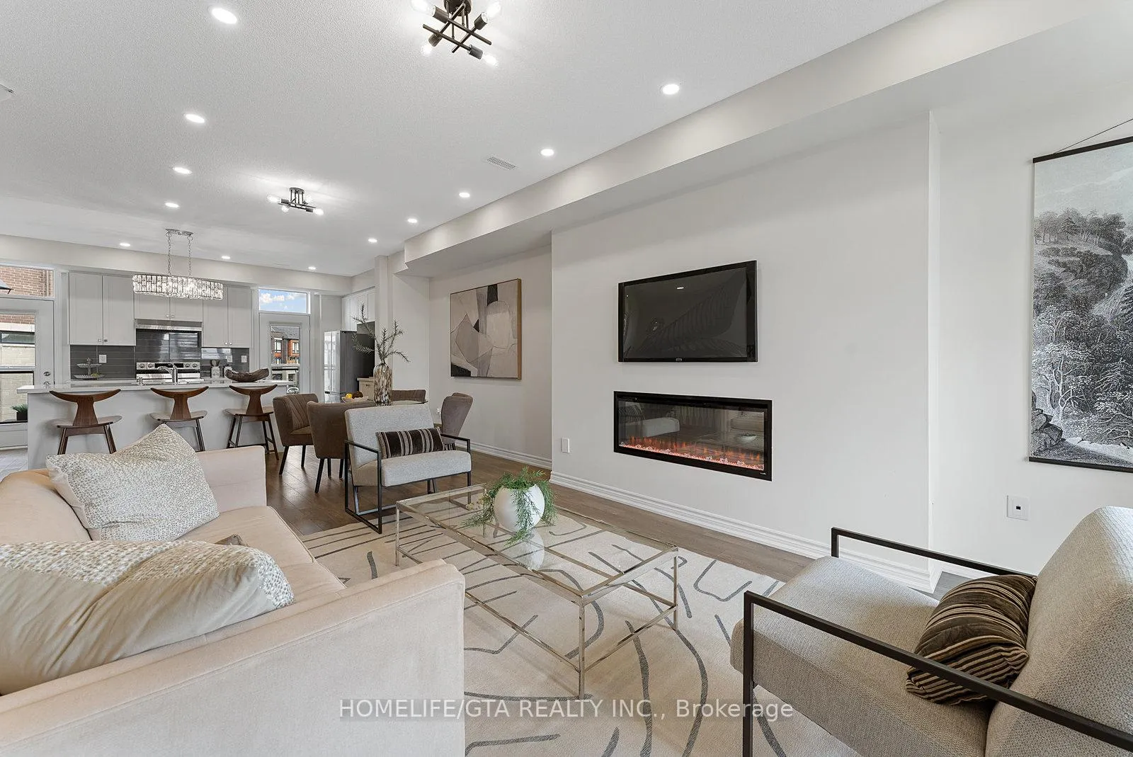 Photo 13 of 7 Holyrood Crescent, Vaughan, Kleinburg — HOMEH