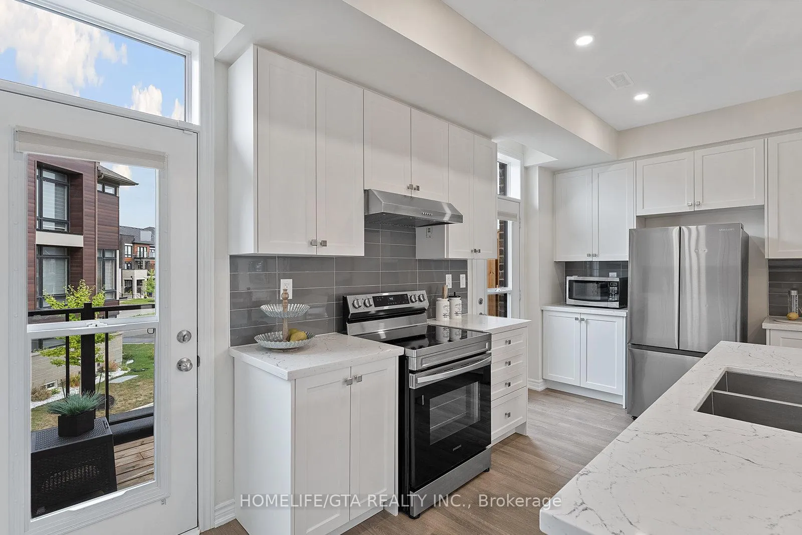 Photo 28 of 7 Holyrood Crescent, Vaughan, Kleinburg — HOMEH