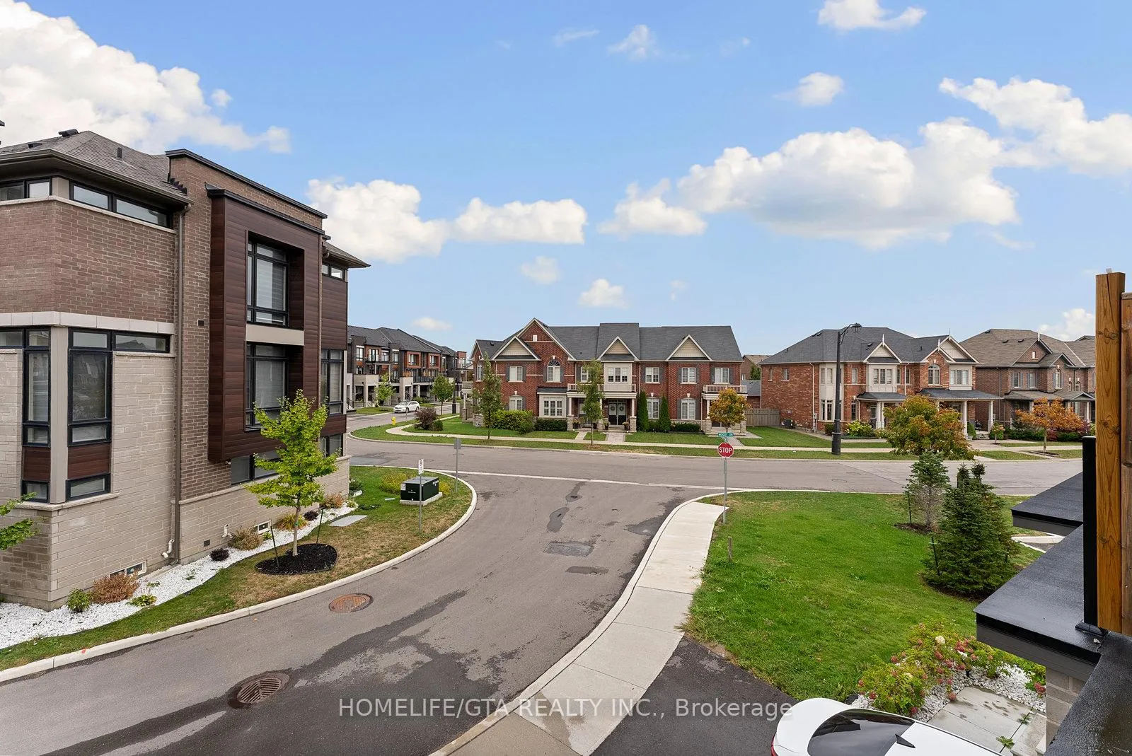 Photo 31 of 7 Holyrood Crescent, Vaughan, Kleinburg — HOMEH