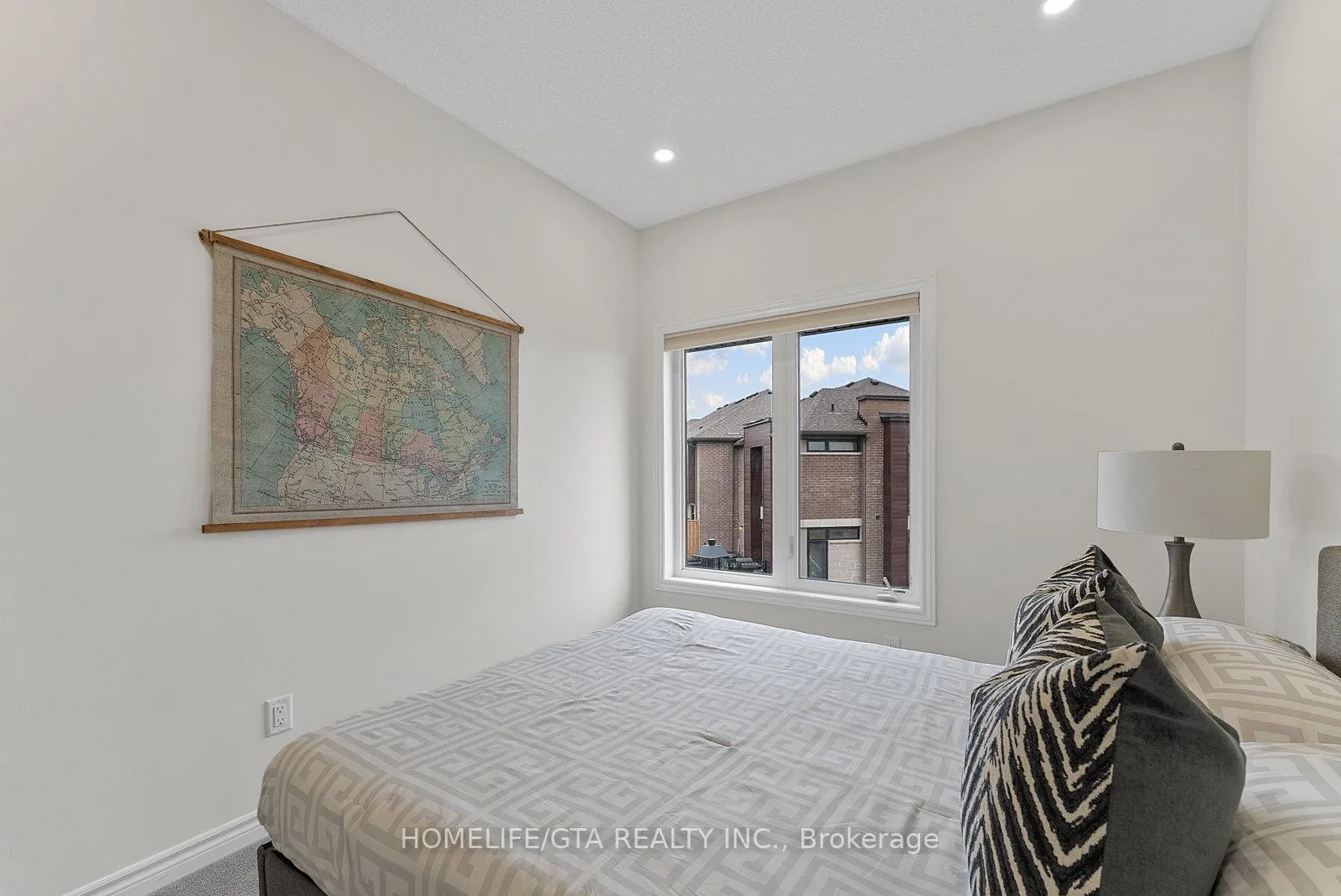 Photo 41 of 7 Holyrood Crescent, Vaughan, Kleinburg — HOMEH