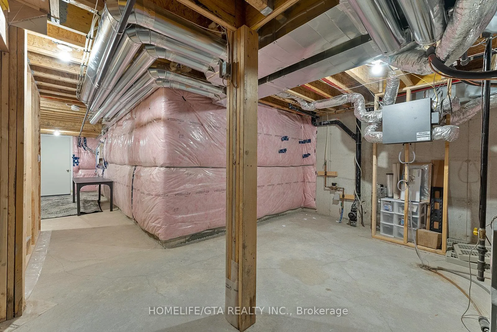 Photo 47 of 7 Holyrood Crescent, Vaughan, Kleinburg — HOMEH