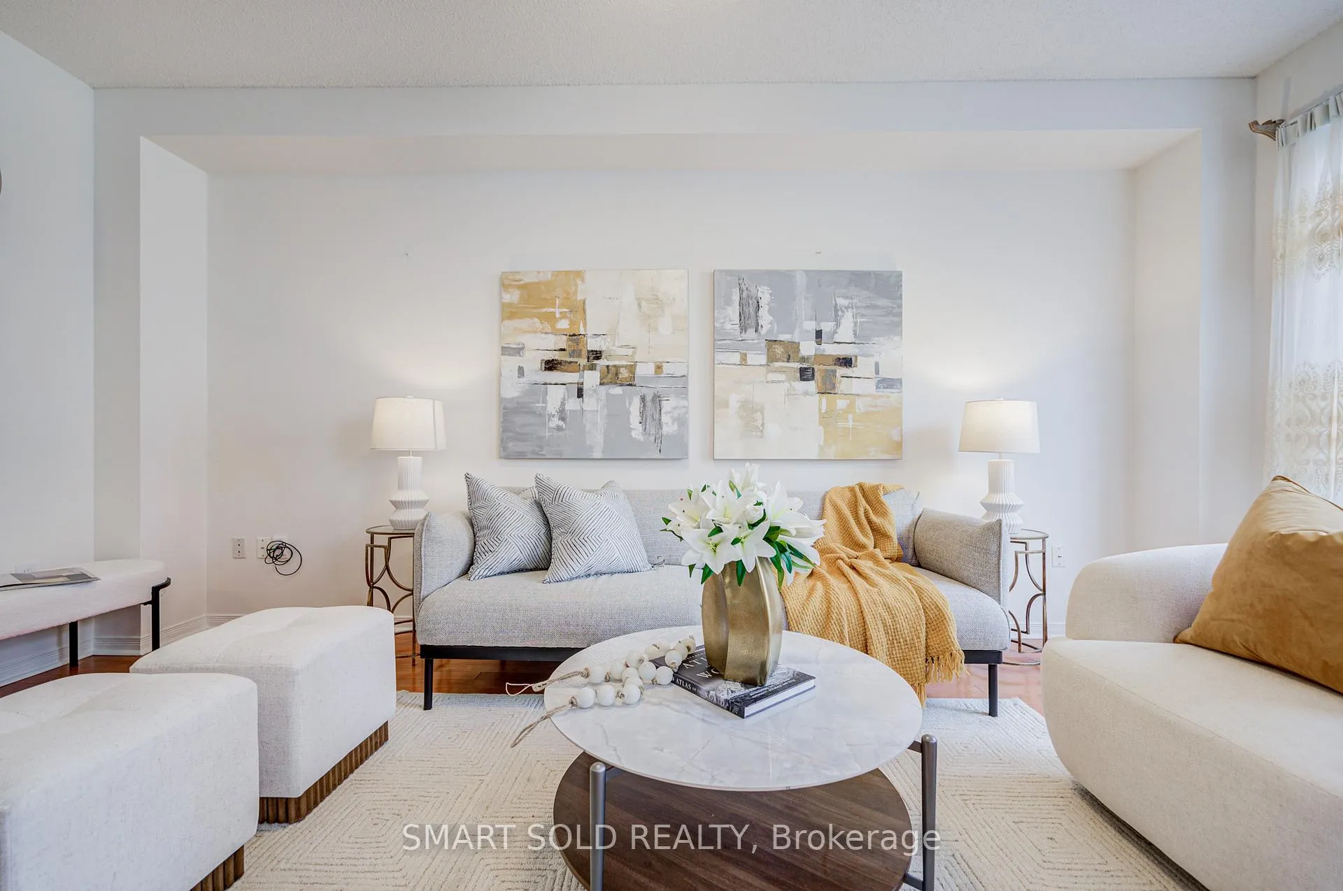 Photo 12 of 28 Catalpa Crescent, Vaughan, Patterson — HOMEH