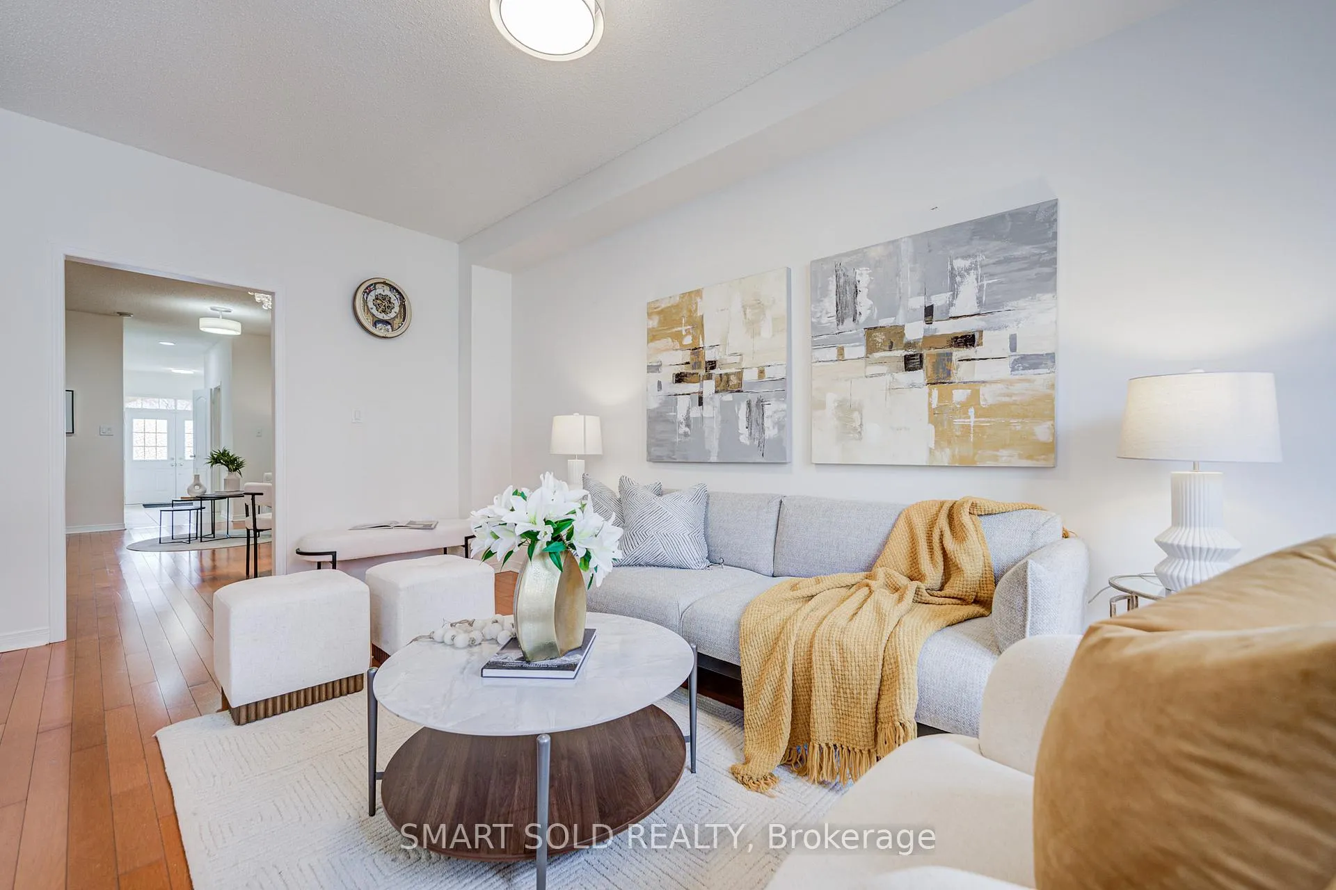Photo 14 of 28 Catalpa Crescent, Vaughan, Patterson — HOMEH
