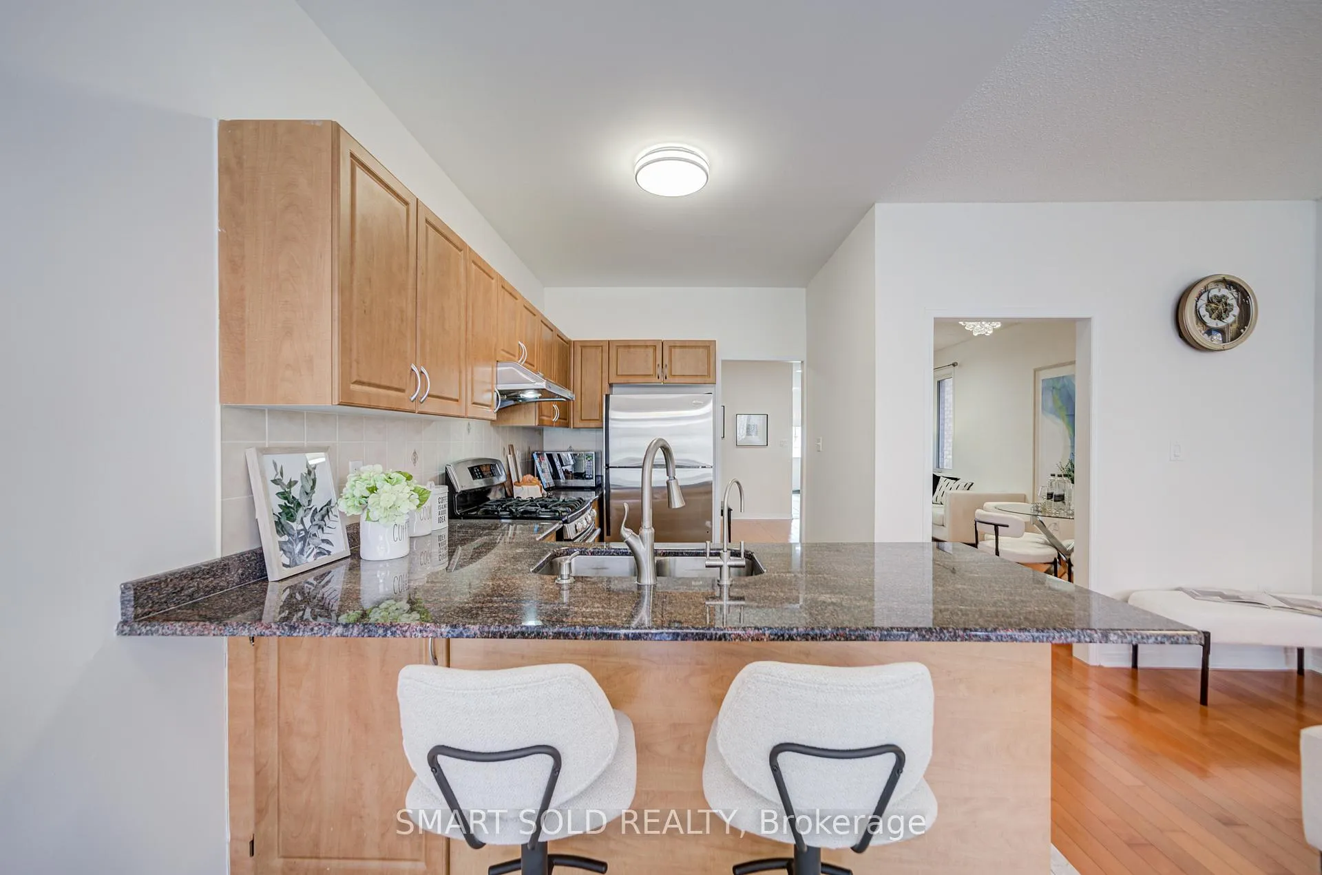 Photo 18 of 28 Catalpa Crescent, Vaughan, Patterson — HOMEH
