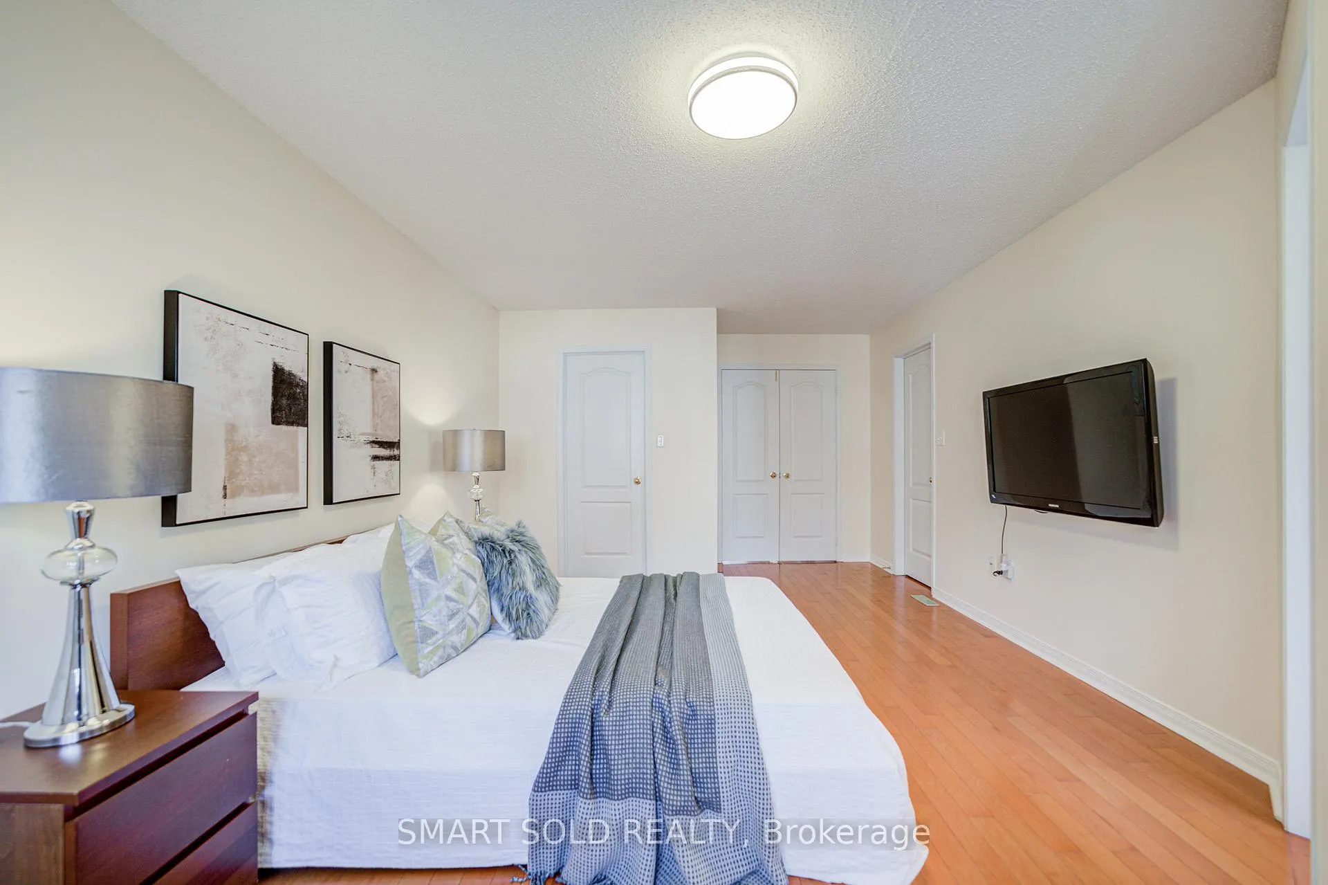 Photo 23 of 28 Catalpa Crescent, Vaughan, Patterson — HOMEH