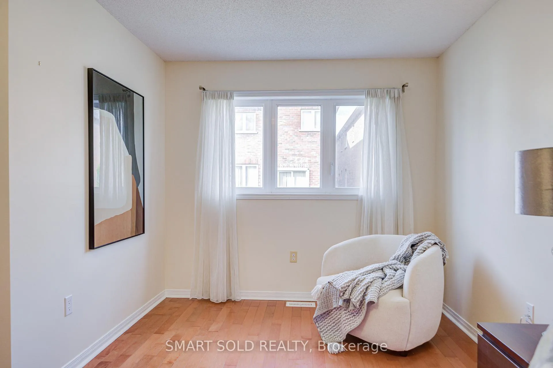 Photo 24 of 28 Catalpa Crescent, Vaughan, Patterson — HOMEH