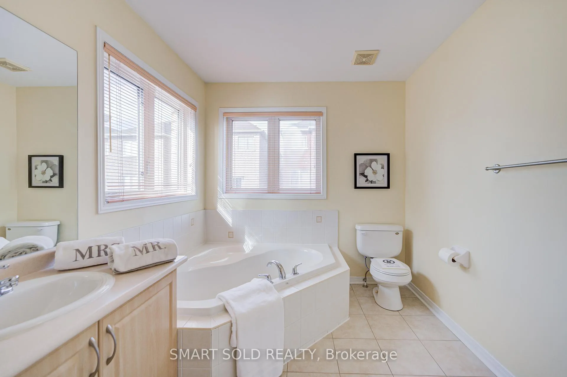 Photo 26 of 28 Catalpa Crescent, Vaughan, Patterson — HOMEH