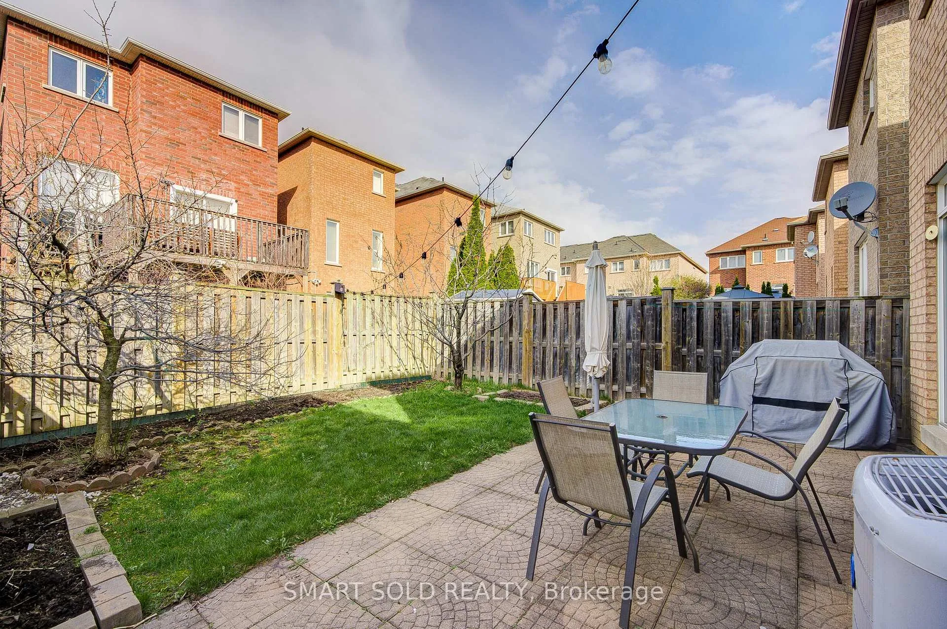 Photo 33 of 28 Catalpa Crescent, Vaughan, Patterson — HOMEH