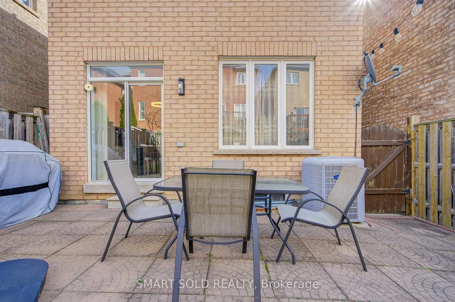 Photo 35 of 28 Catalpa Crescent, Vaughan, Patterson — HOMEH