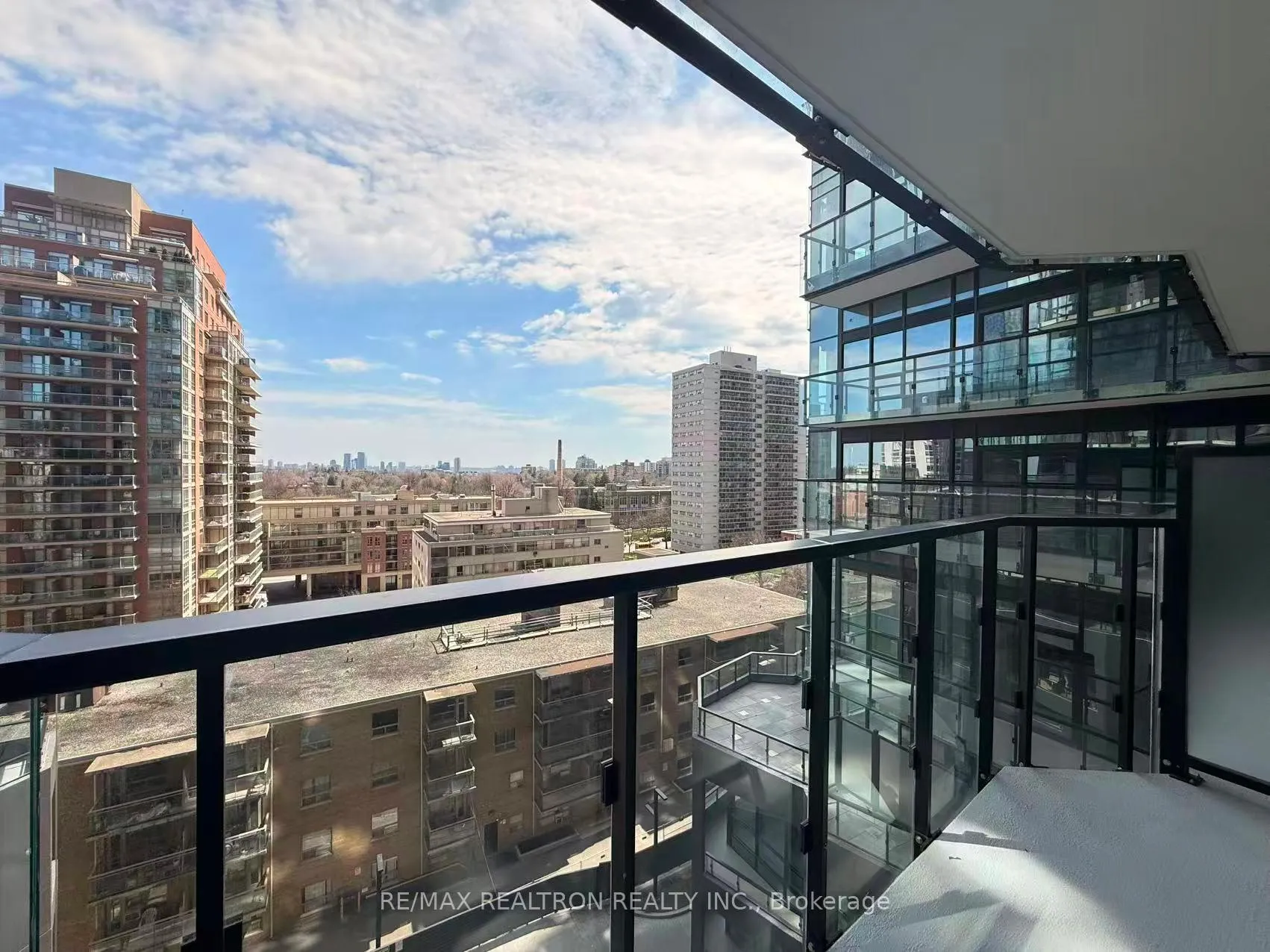 Photo 18 of Unit 711, 110 Broadway Avenue, Toronto, Mount Pleasant West — HOMEH