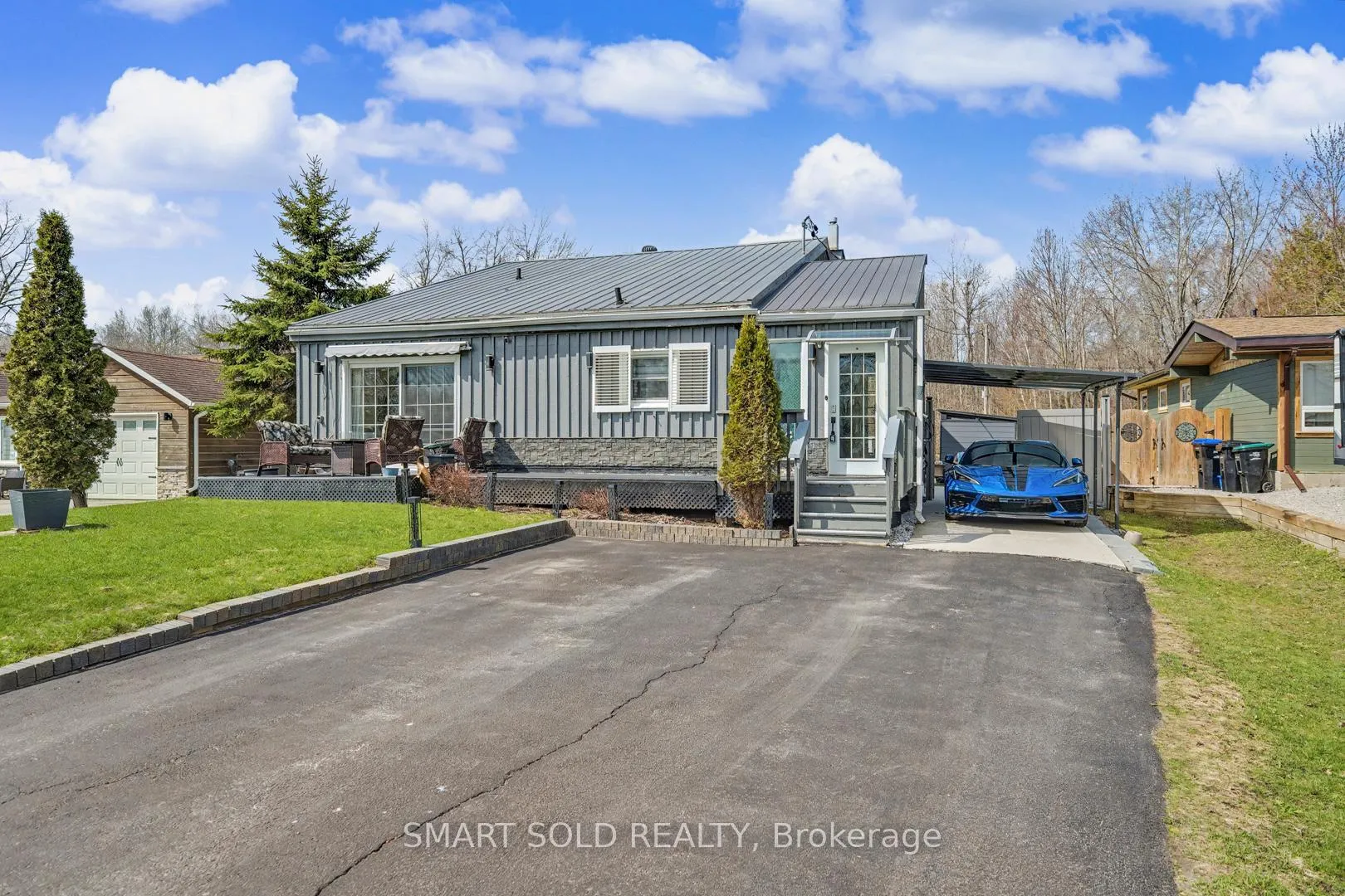 Photo 2 of 210 Parkview Drive, Innisfil, Churchill — HOMEH