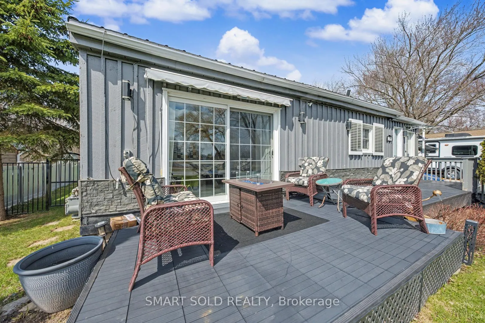 Photo 3 of 210 Parkview Drive, Innisfil, Churchill — HOMEH
