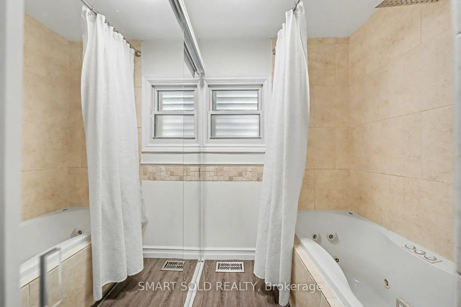 Photo 23 of 210 Parkview Drive, Innisfil, Churchill — HOMEH