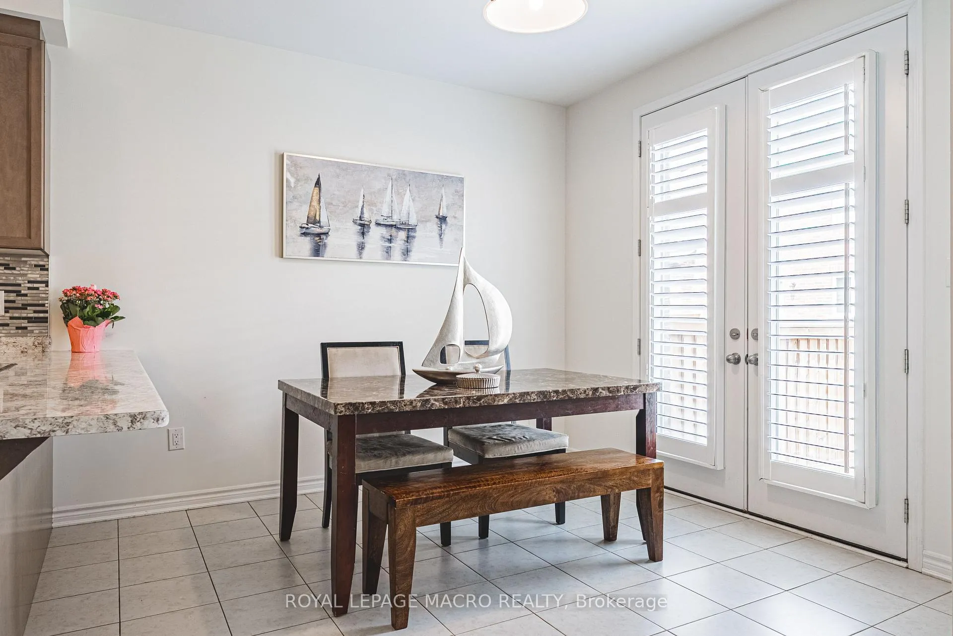 Photo 17 of 728 Kennedy Circle W, Milton, Cobban — HOMEH