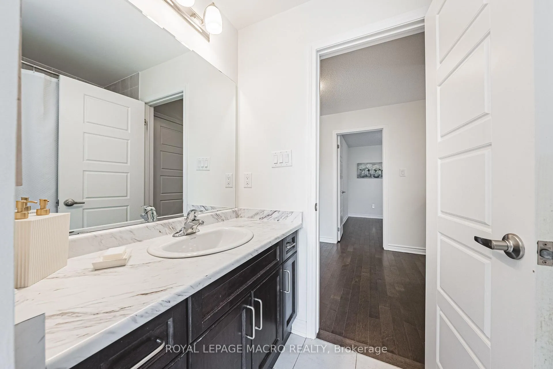 Photo 26 of 728 Kennedy Circle W, Milton, Cobban — HOMEH