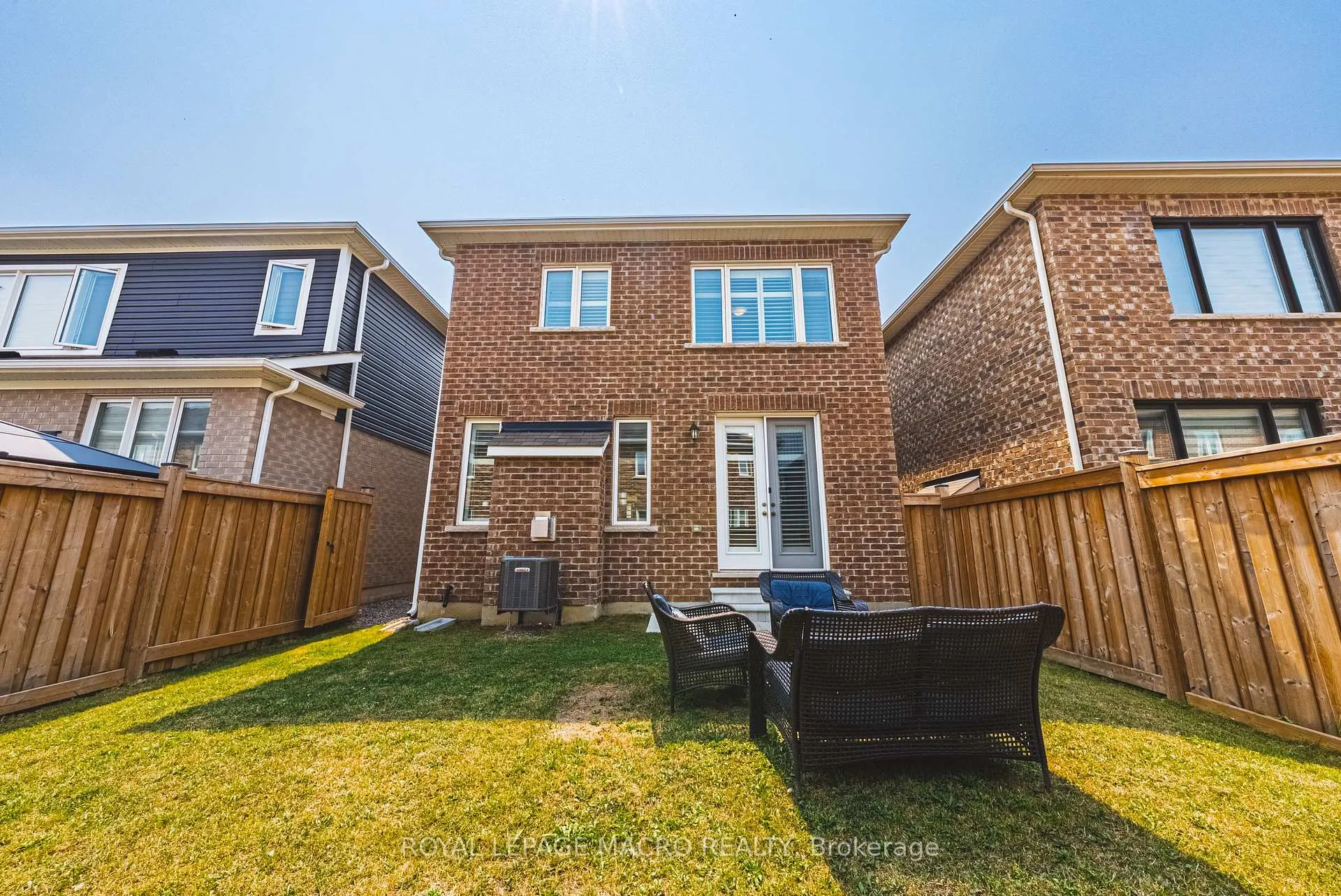 Photo 40 of 728 Kennedy Circle W, Milton, Cobban — HOMEH