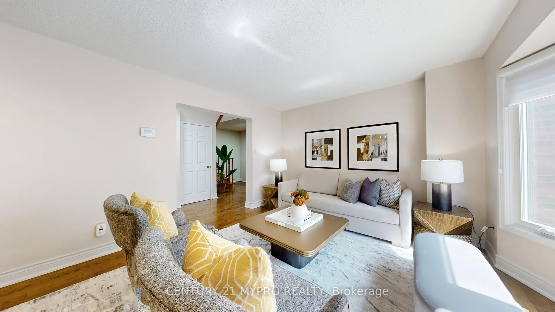 Photo 5 of 49 Parklawn Crescent, Markham, Thornlea — HOMEH
